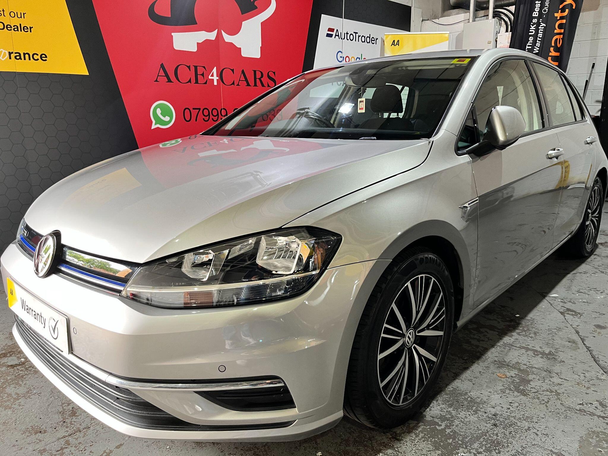 Volkswagen Golf view 5