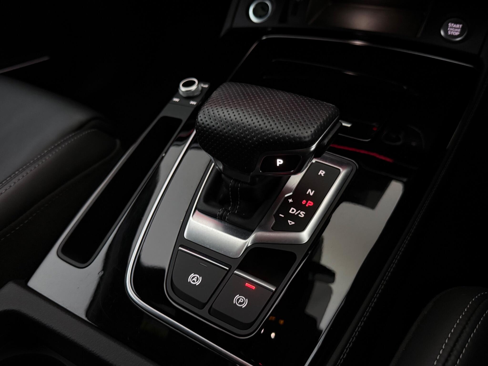 Audi Q5 view 20