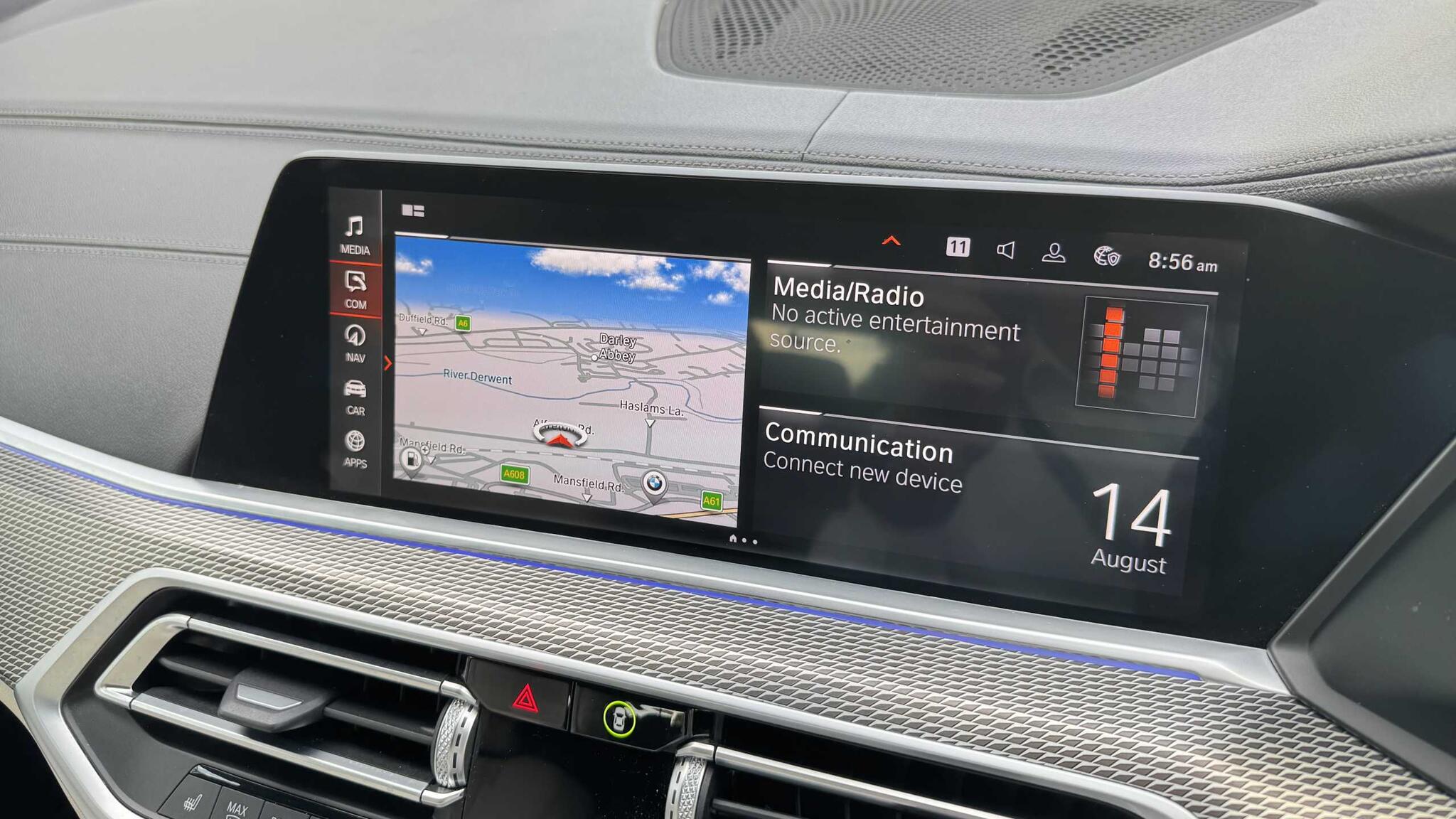 BMW X5 view 24