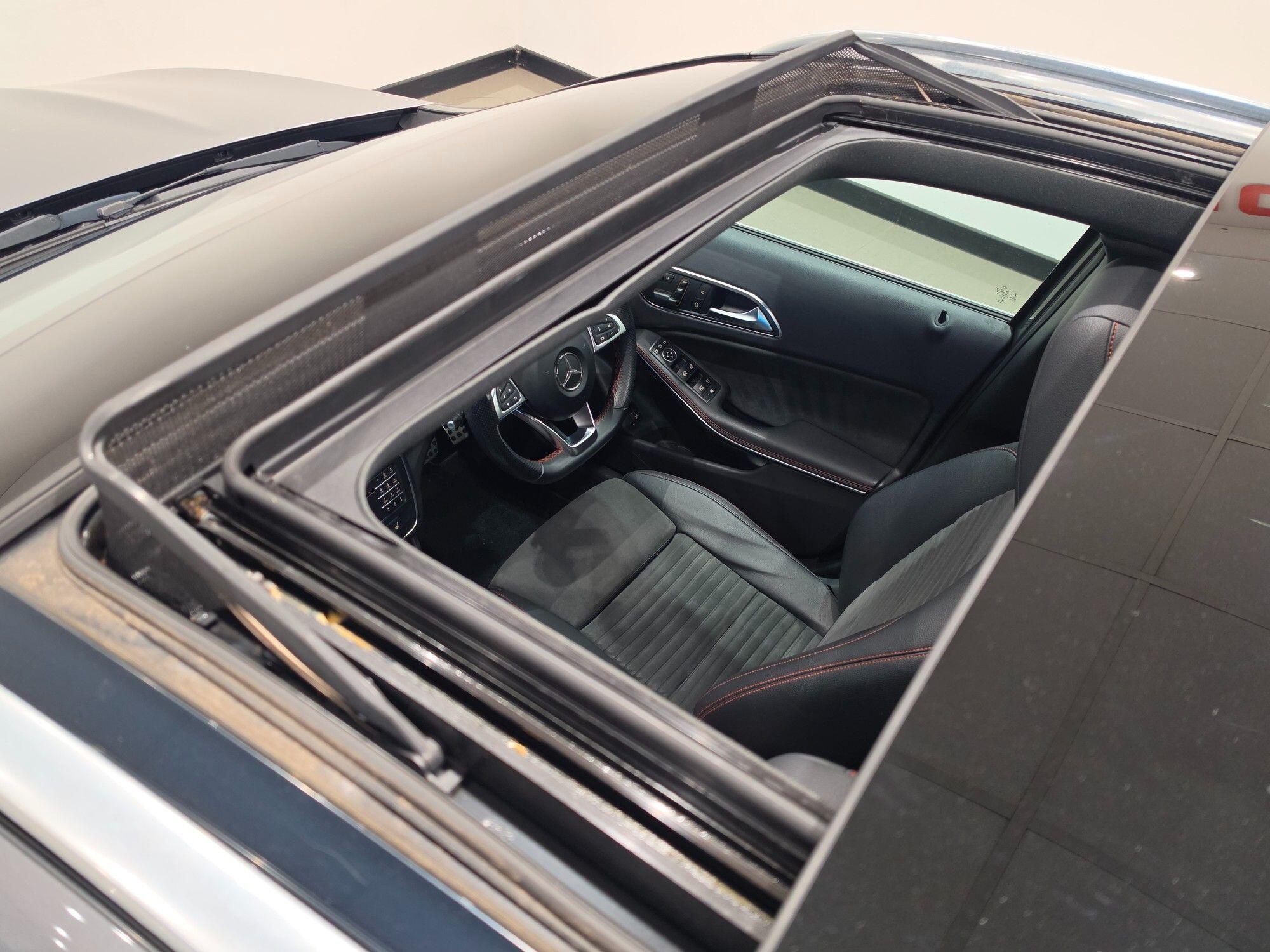 Mercedes-Benz GLA view 60