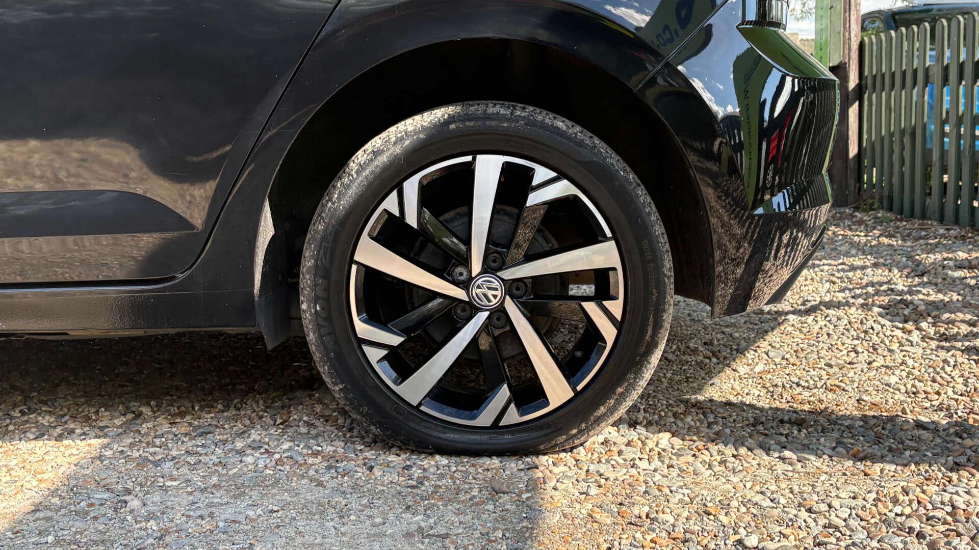Volkswagen Polo view 35