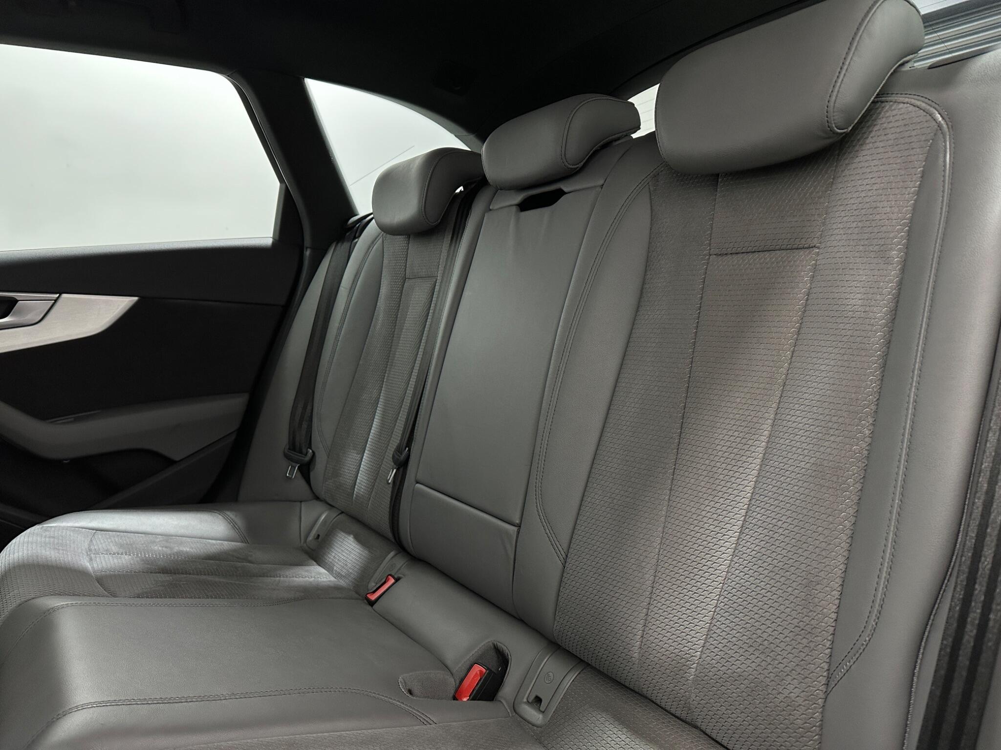 Audi A4 view 40