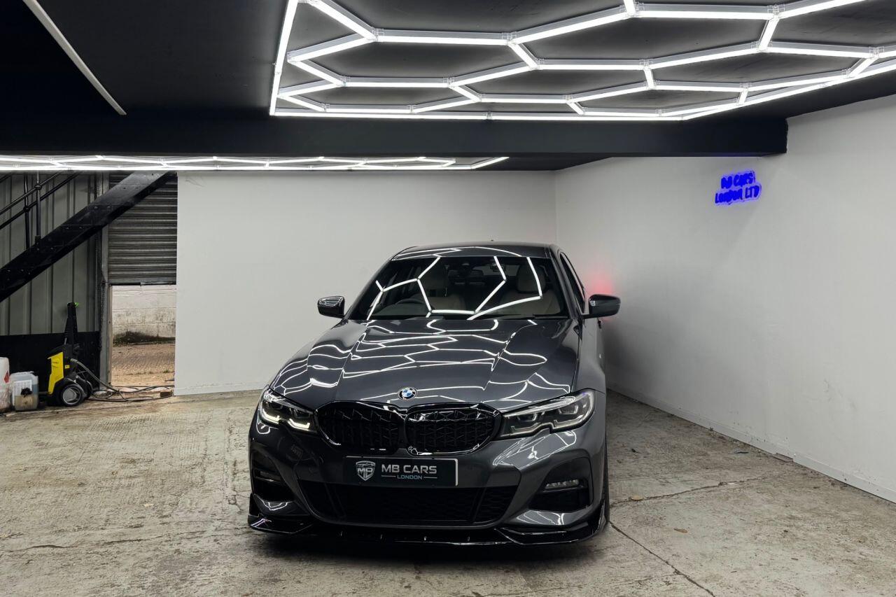 BMW 3 Series view 10