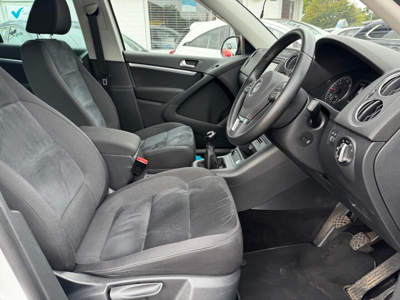 Volkswagen Tiguan view 43