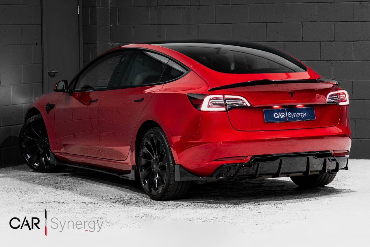 Tesla Model 3 view 4