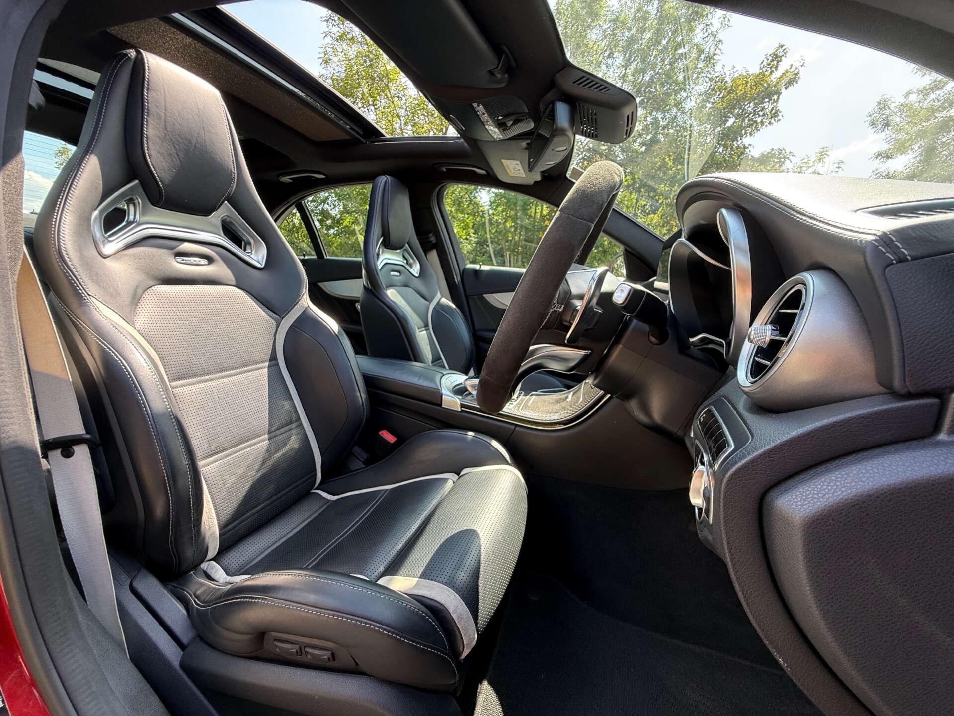 Mercedes-Benz C-Class view 19