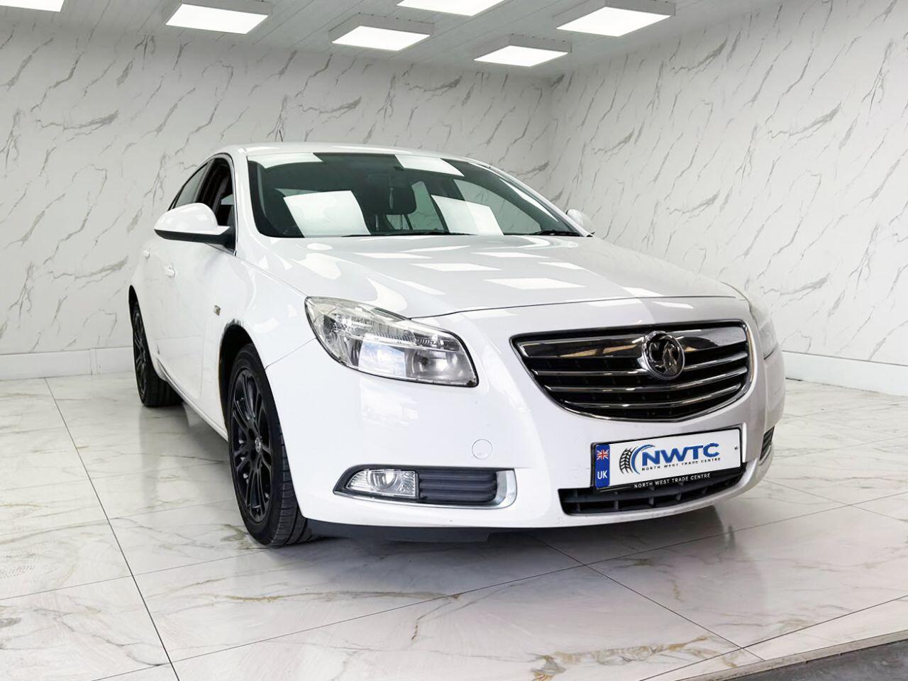 Vauxhall Insignia view 3