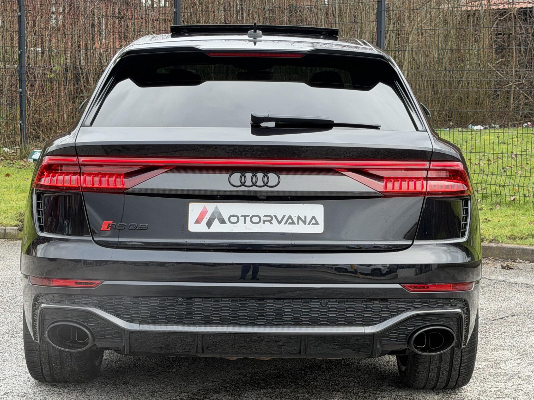 Audi Audi RSQ8 view 16