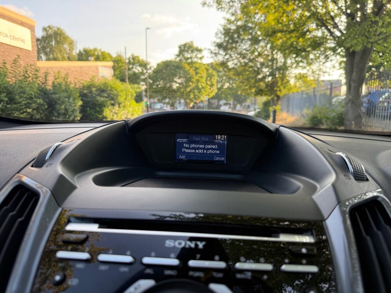 Ford C-Max view 22
