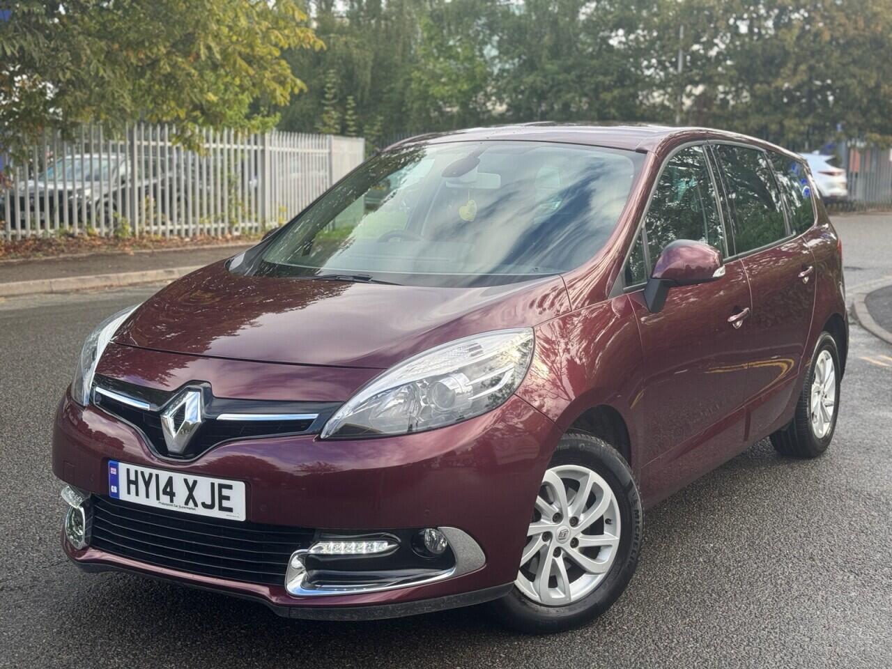 Renault Grand Scenic view 3