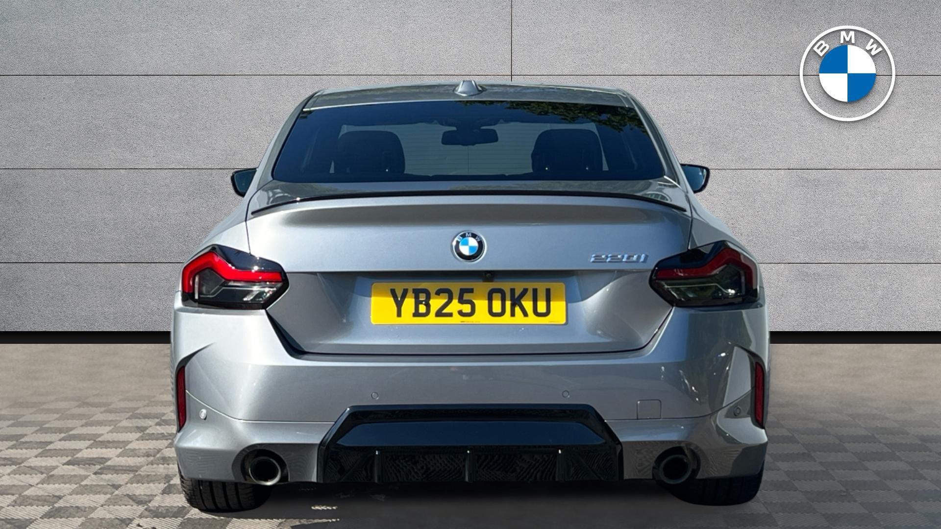 BMW 2 Series view 15