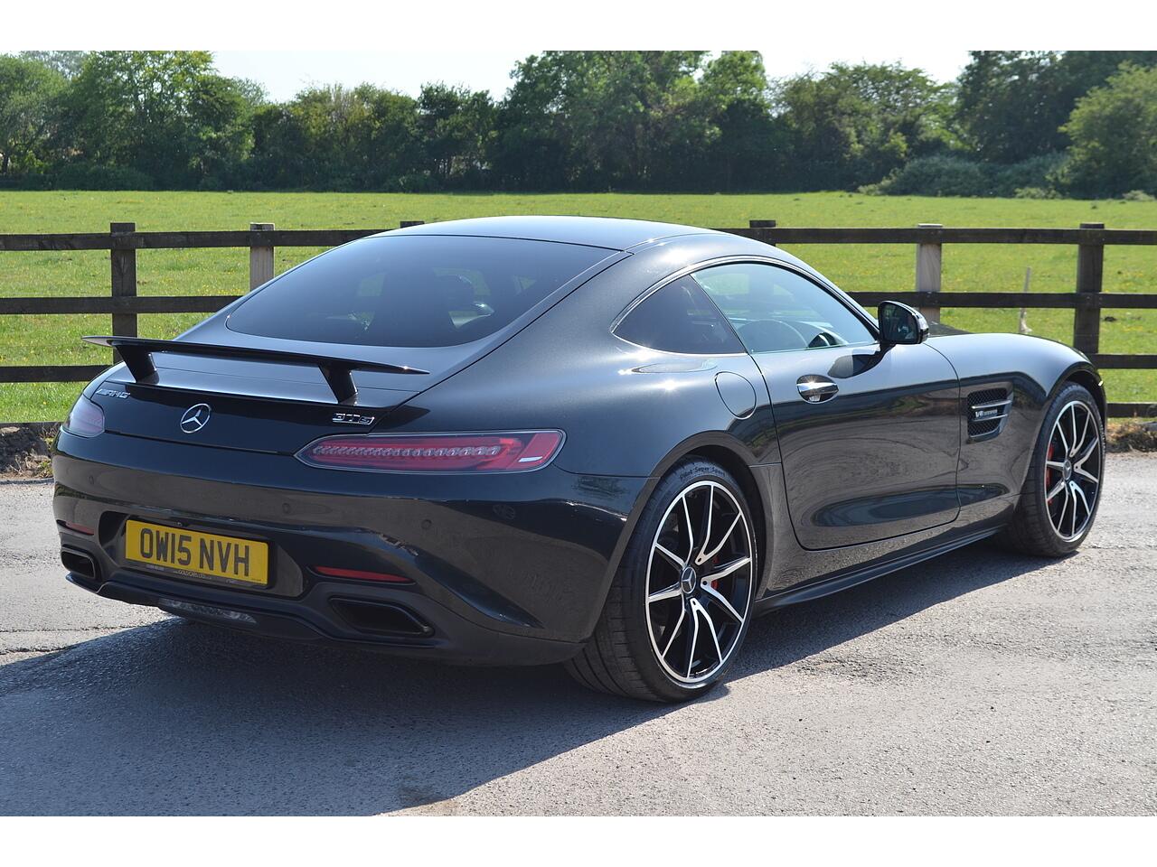 Mercedes-Benz Amg GT view 9