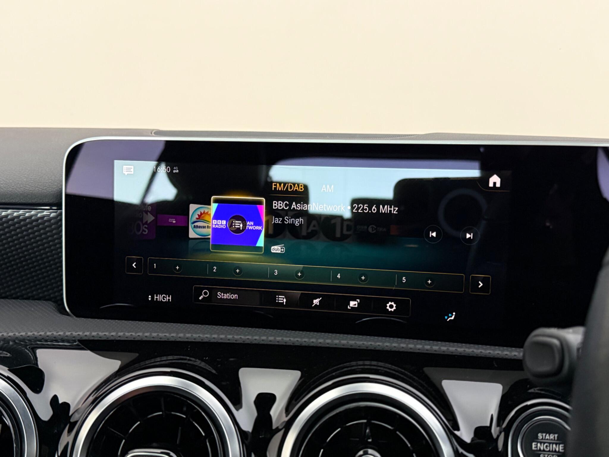 Mercedes-Benz A-Class view 30