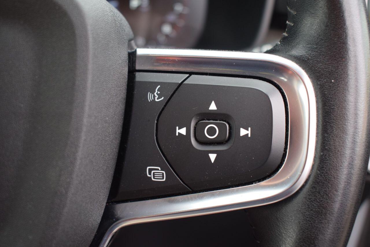 Volvo XC40 view 25