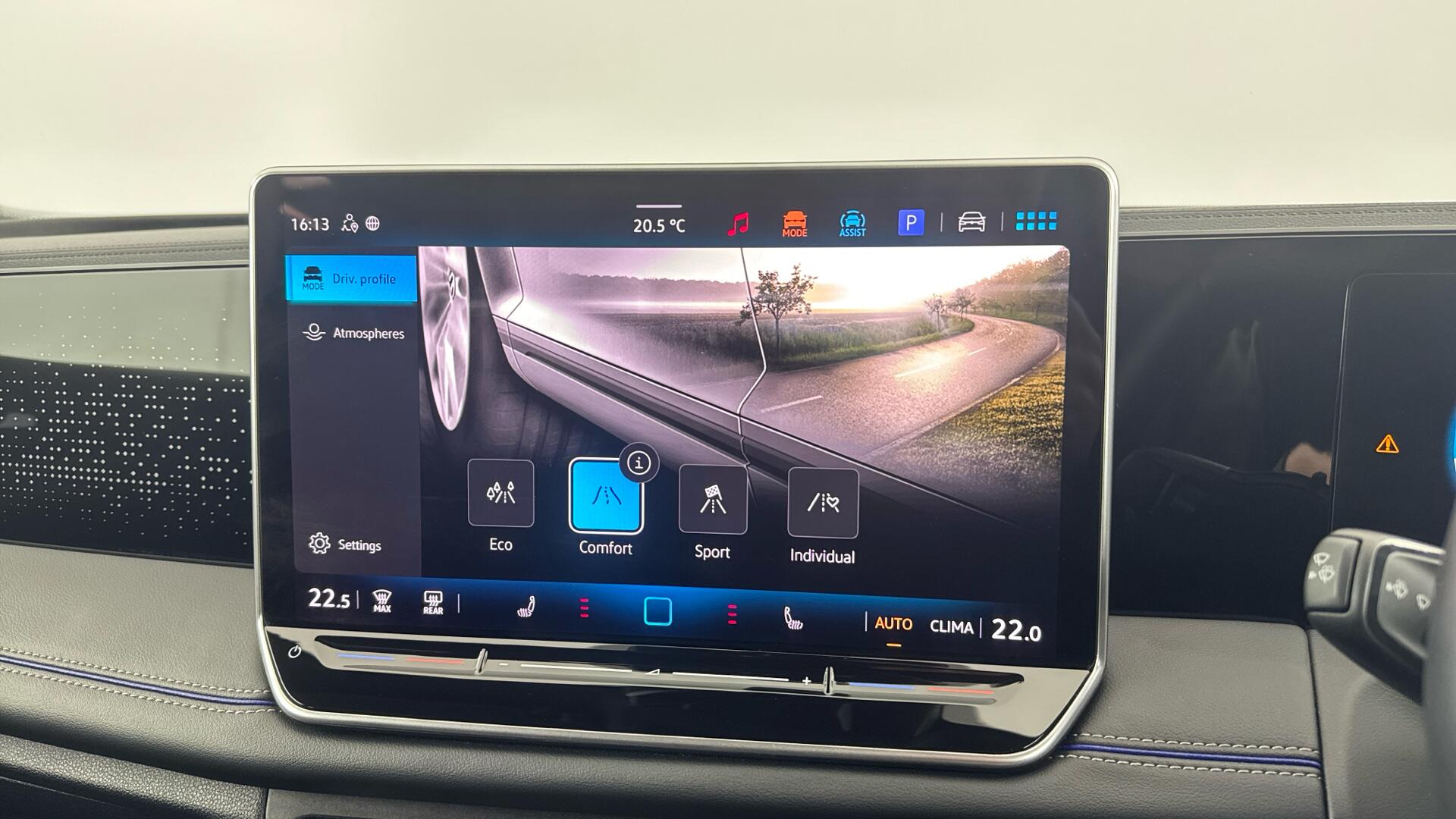 Volkswagen Tiguan view 43