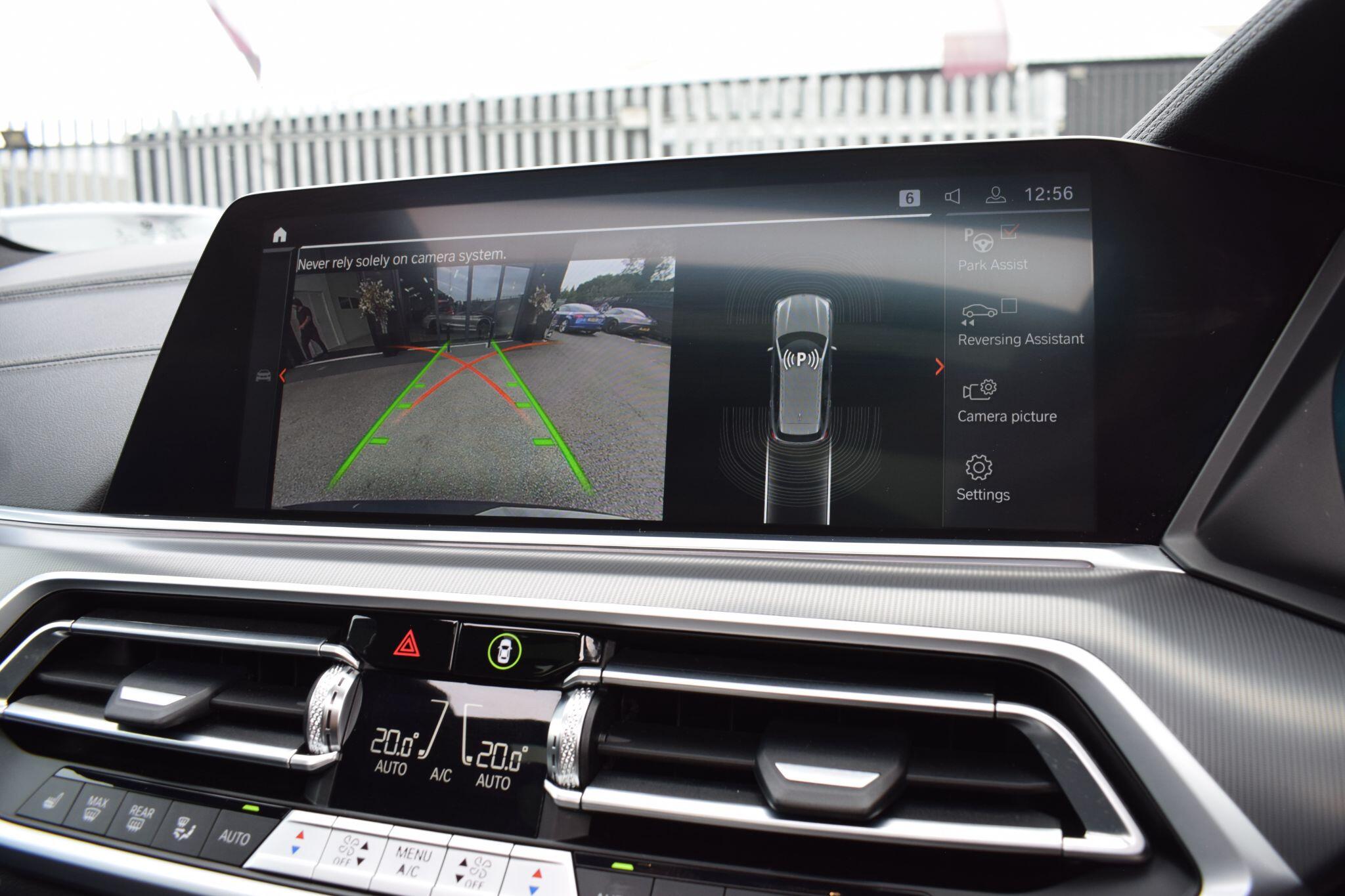 BMW X5 view 16