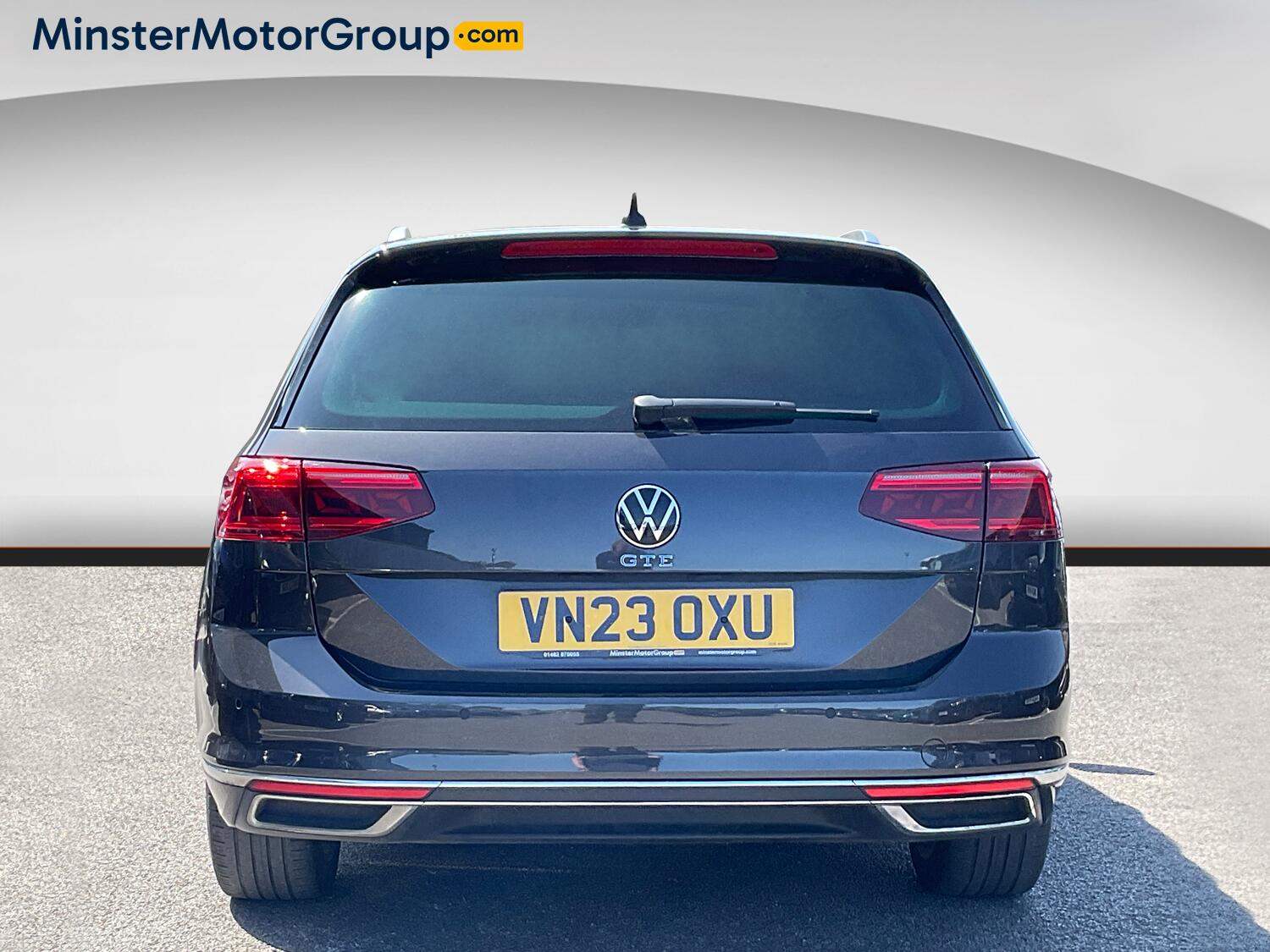 Volkswagen Passat view 3