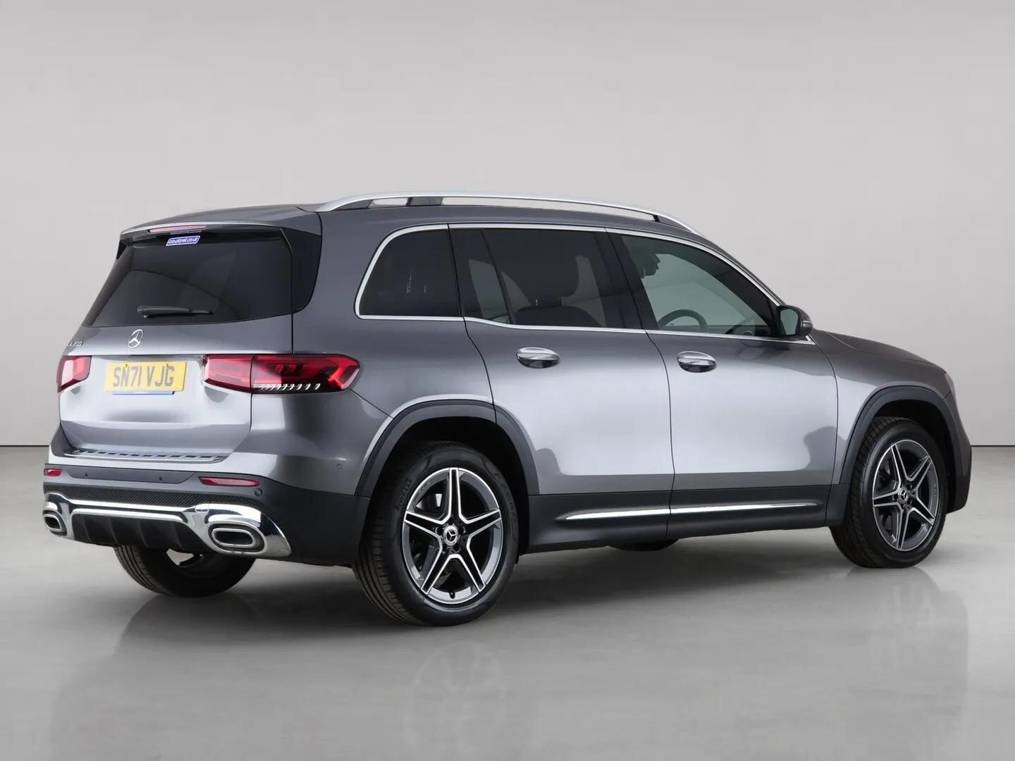 Mercedes-Benz GLB view 6