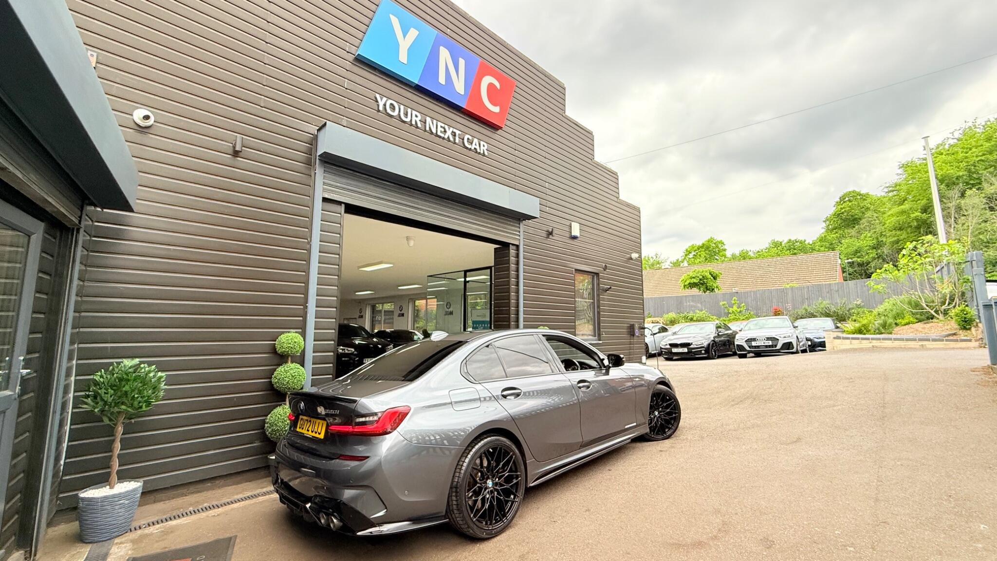 BMW 3 Series view 15