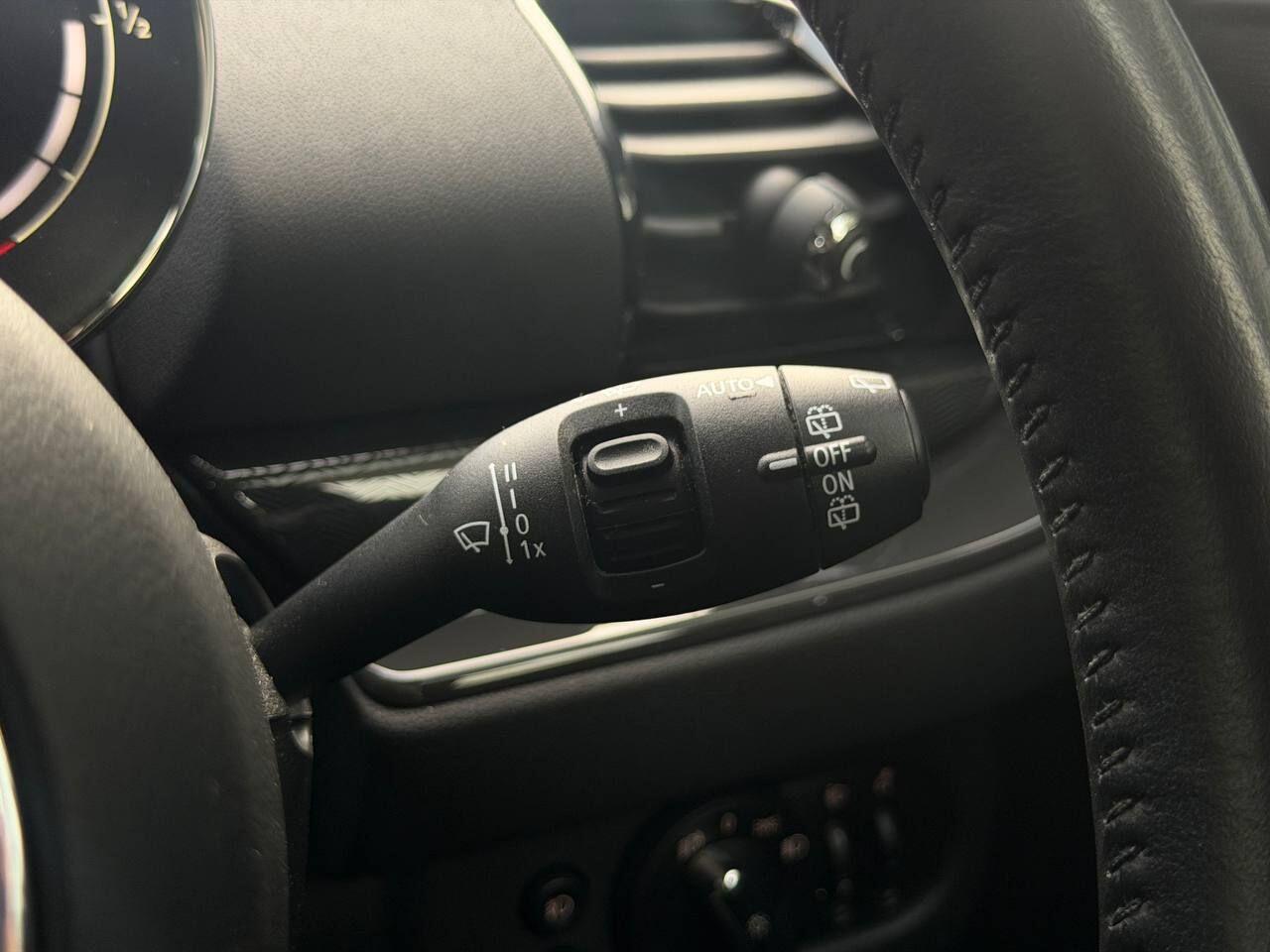 MINI Clubman view 31