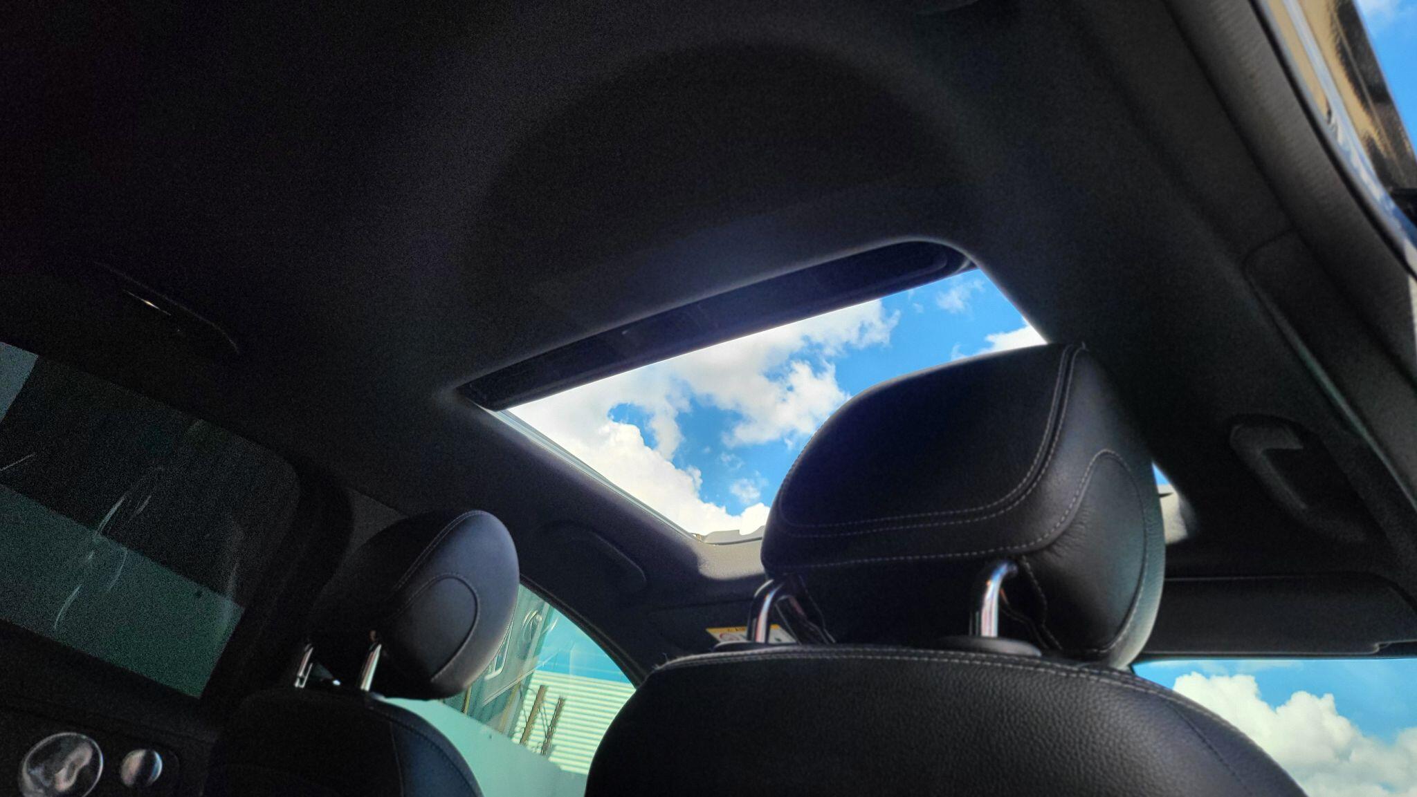 Mercedes-Benz Mercedes-Benz GLC view 2