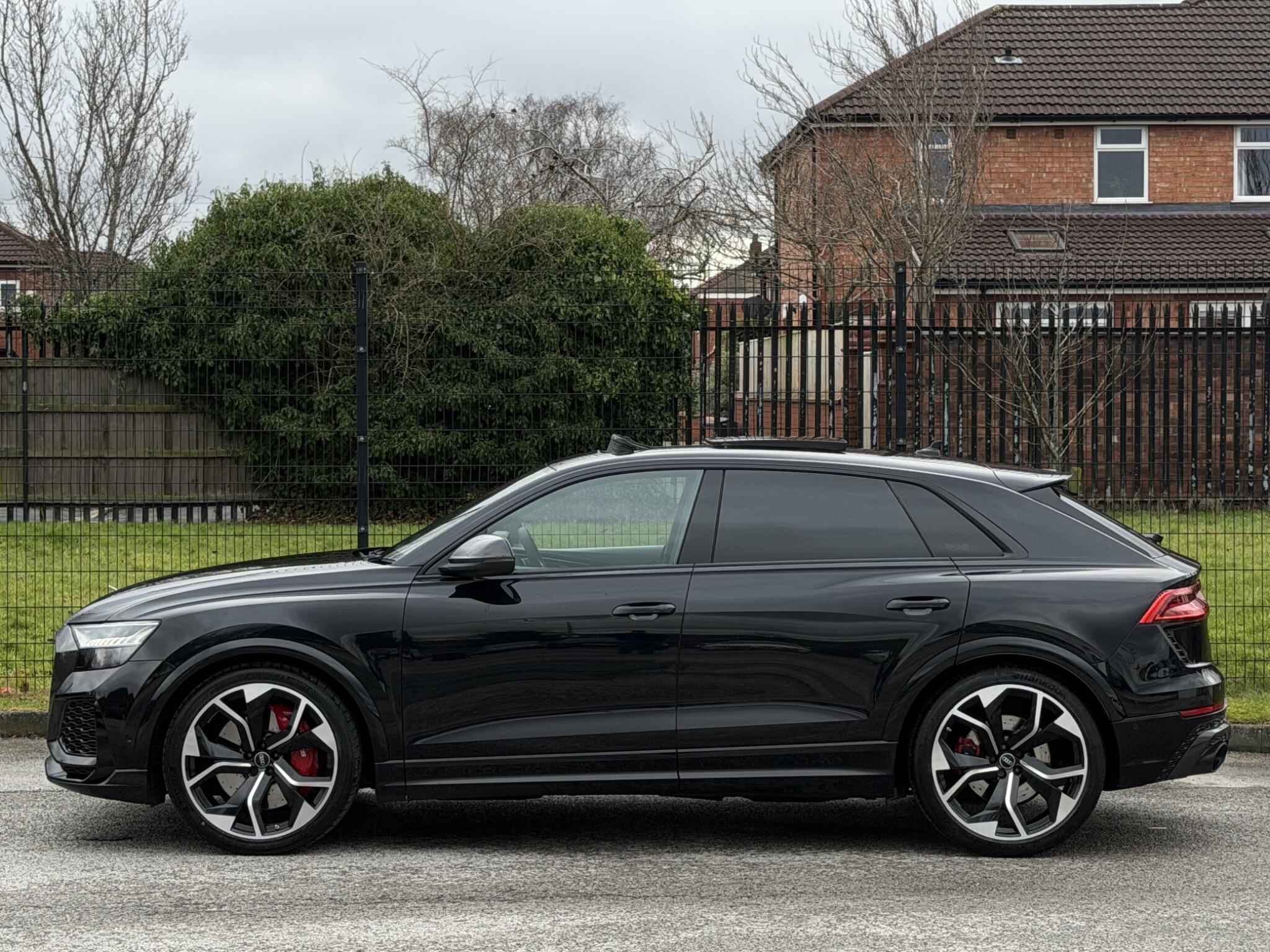 Audi Audi RSQ8 view 14