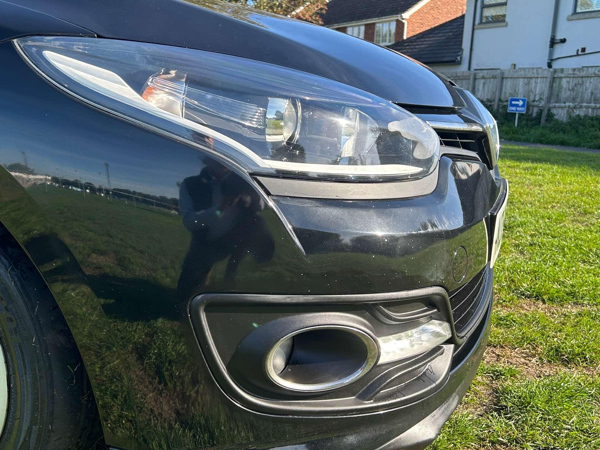 Renault Megane view 7