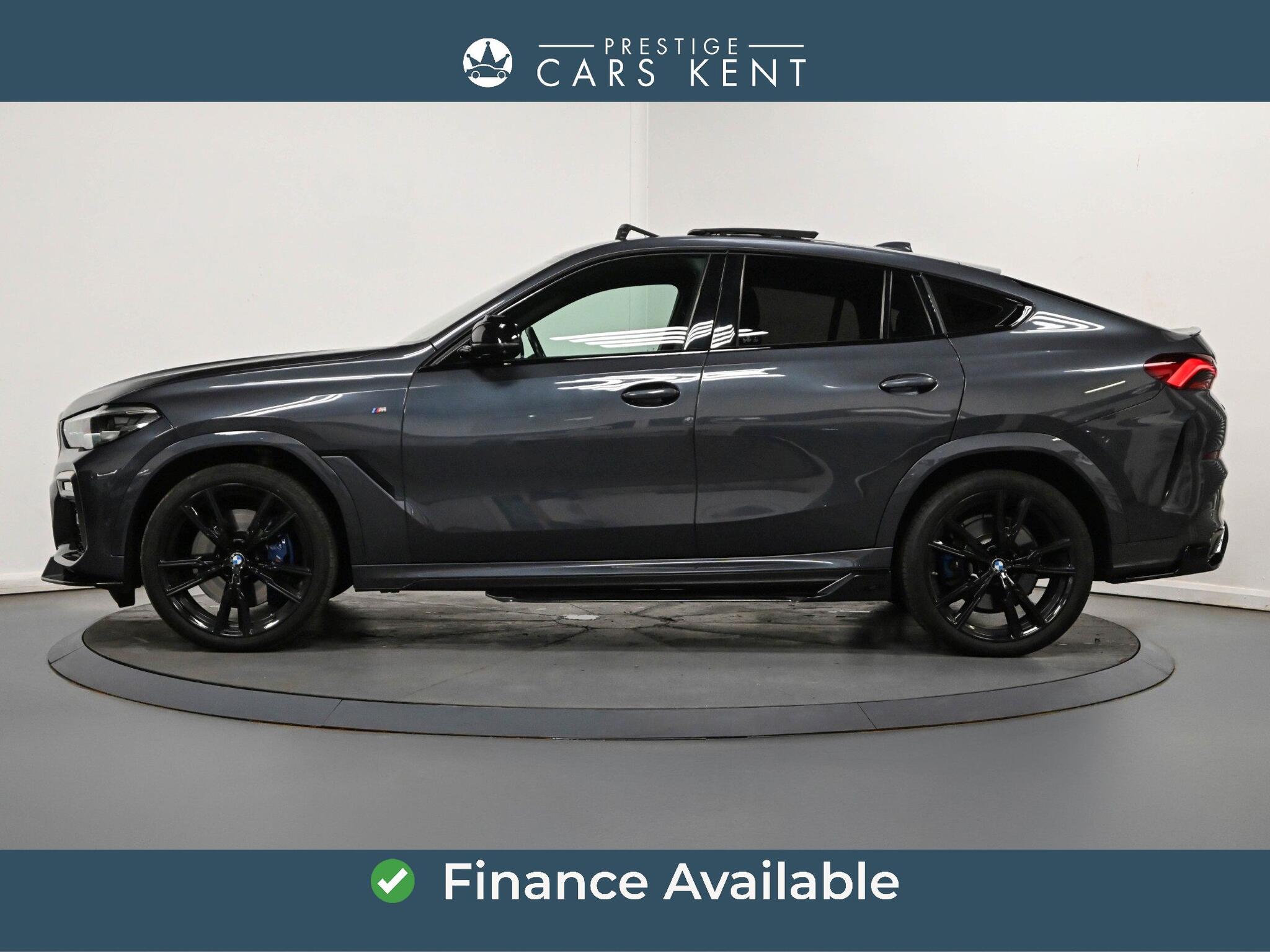 BMW X6 view 4