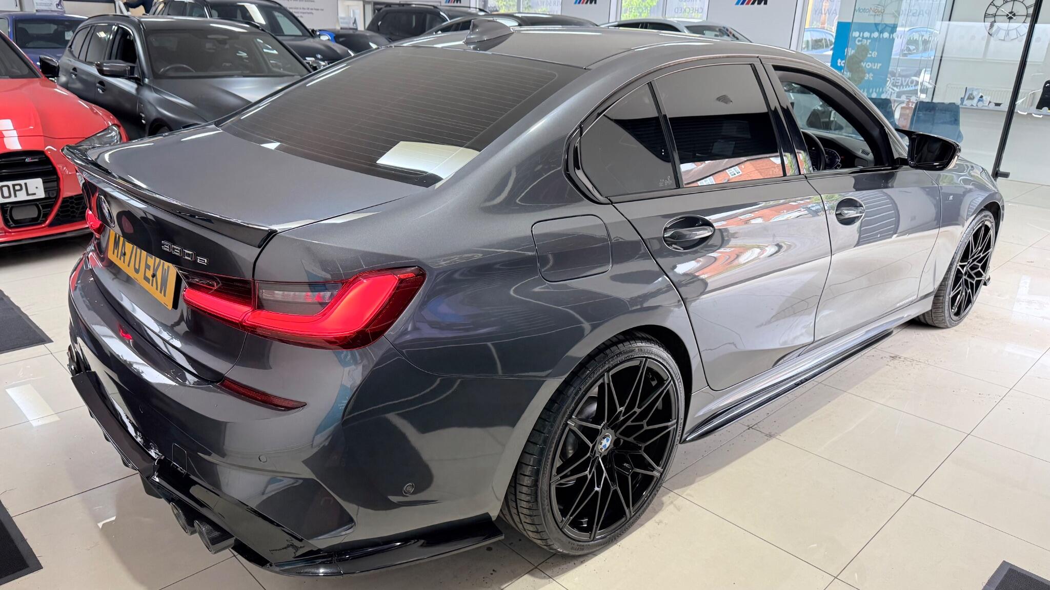 BMW 3 Series view 39