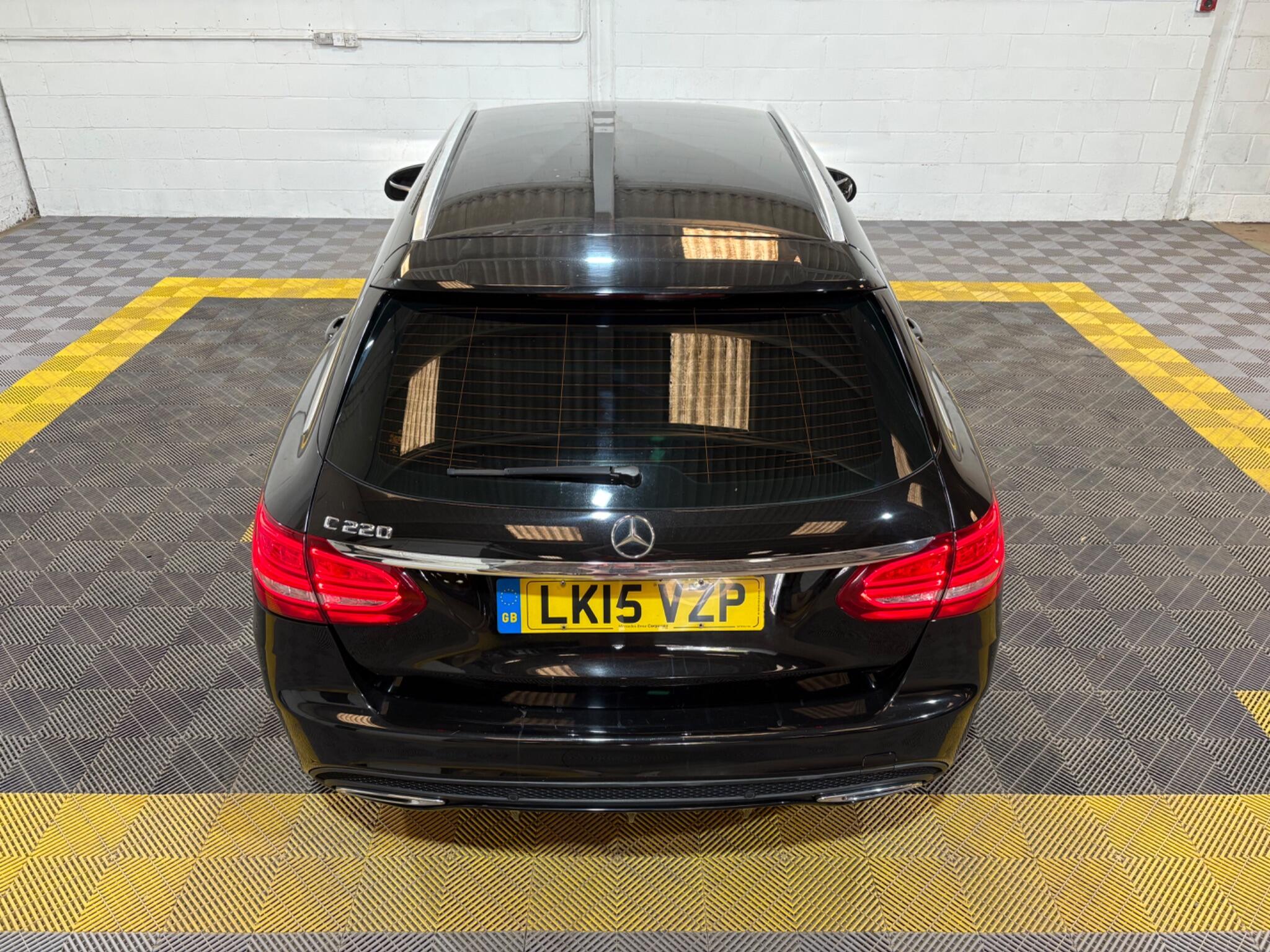 Mercedes-Benz C Class view 82
