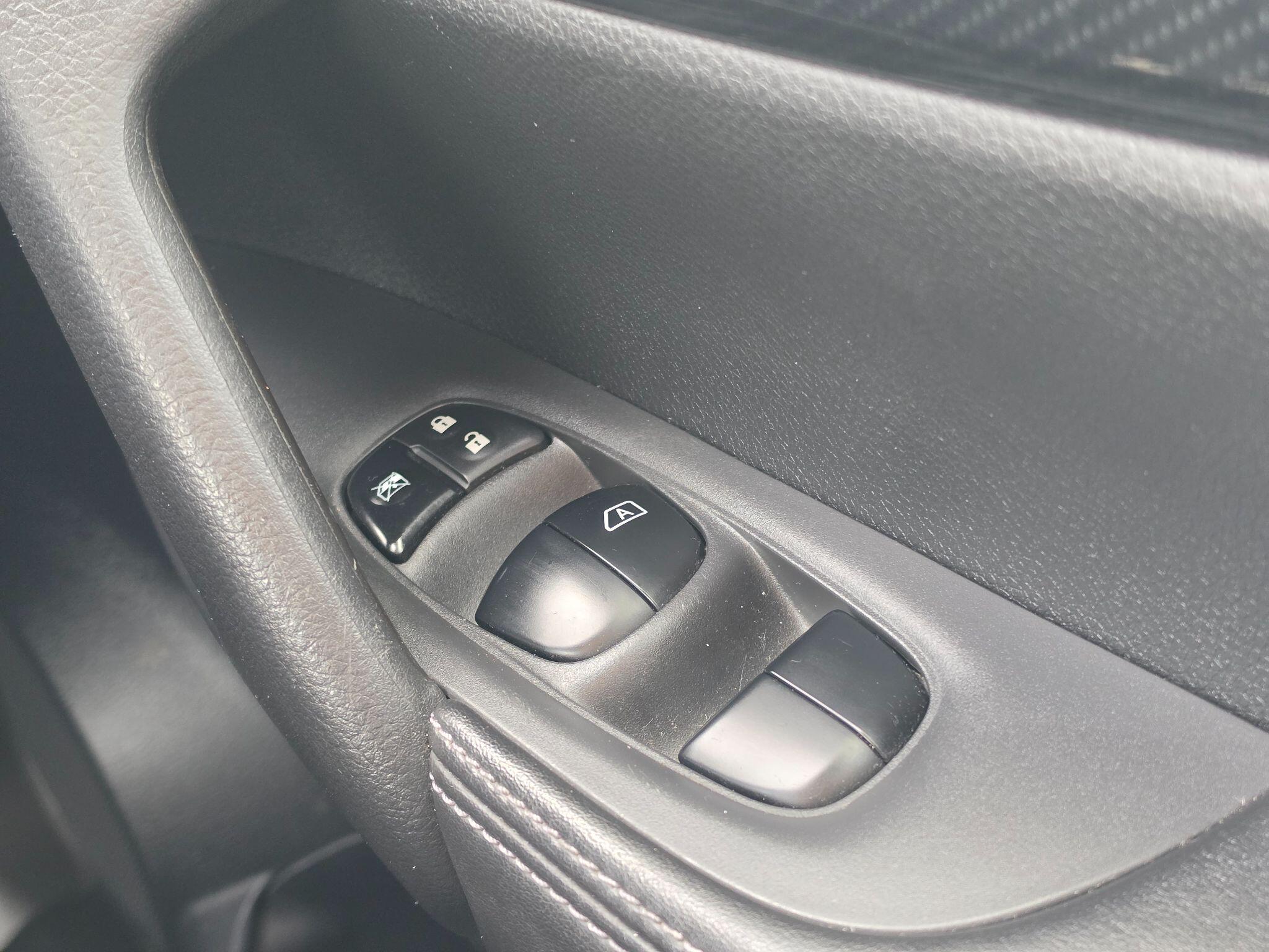 Nissan X-Trail view 24