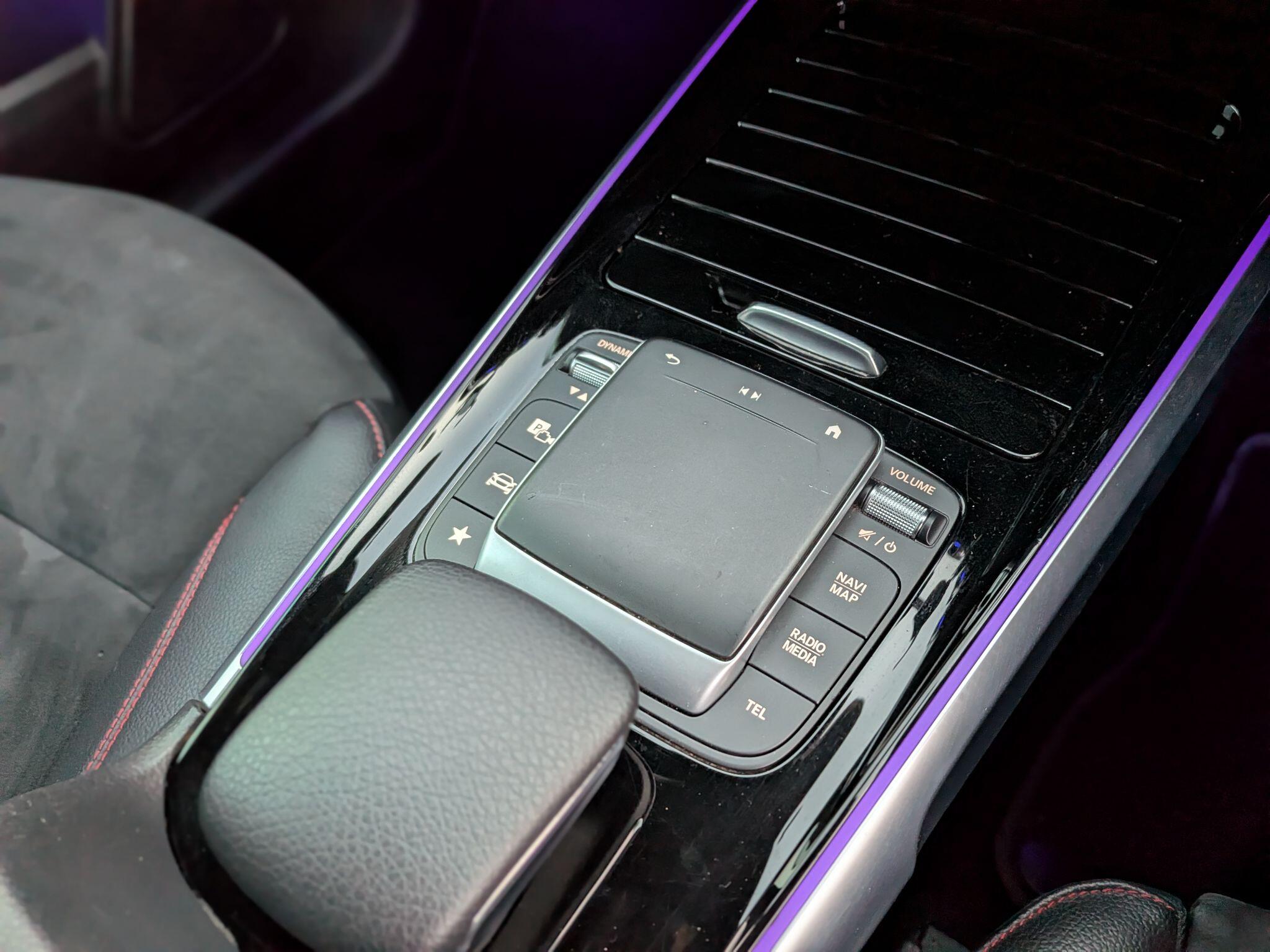 Mercedes-Benz GLB view 47