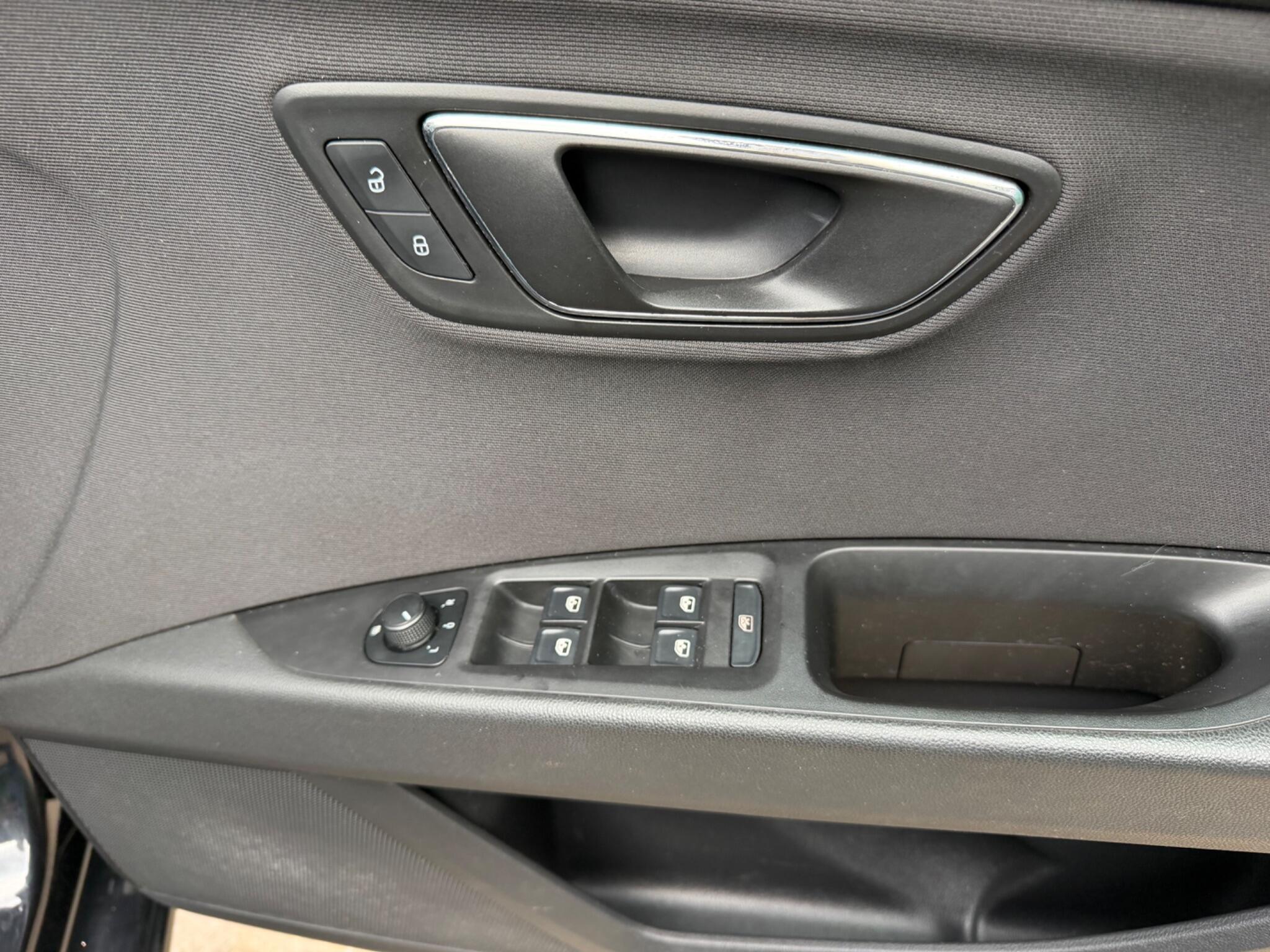 Seat Leon Leon view 27