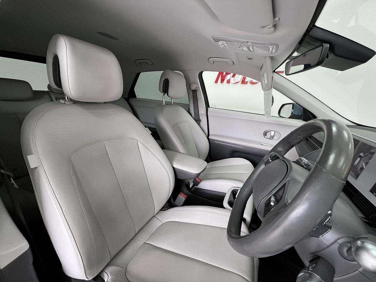 Hyundai Ioniq 5 view 16