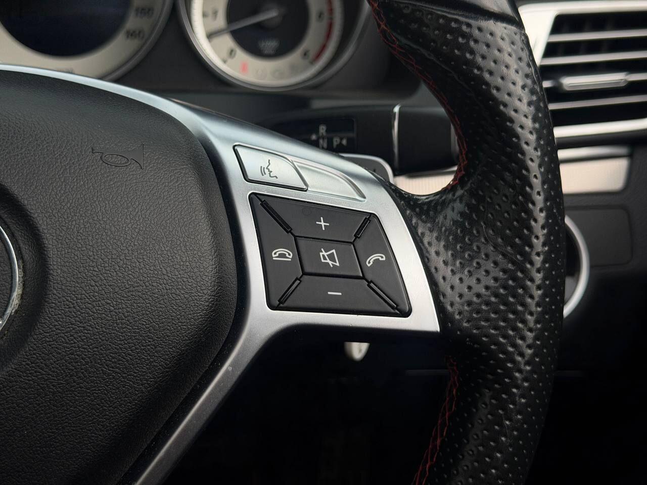 Mercedes-Benz E-Class view 19