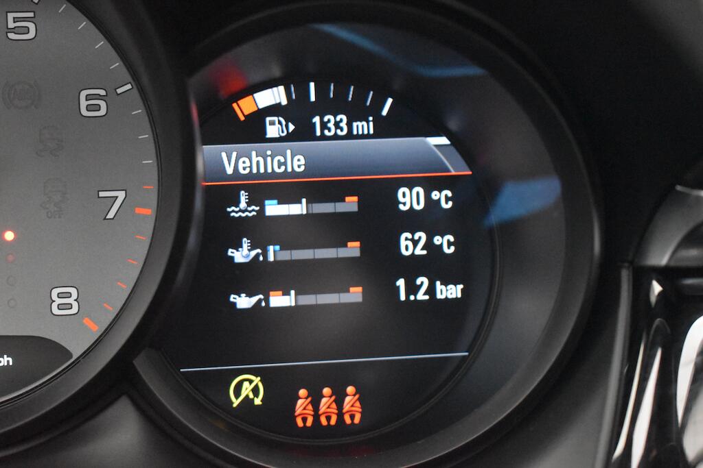 Porsche Macan view 67