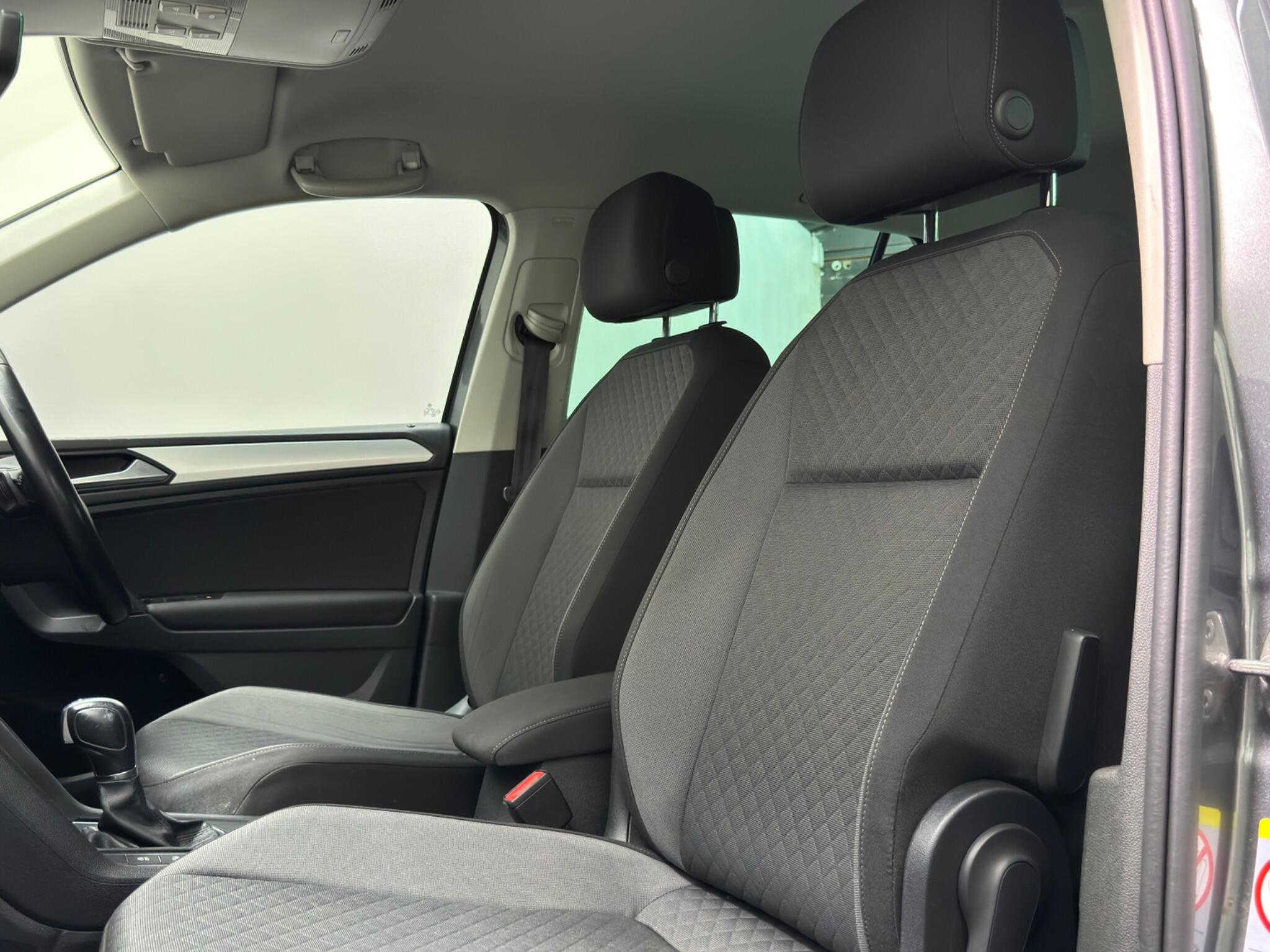 Volkswagen Tiguan view 44