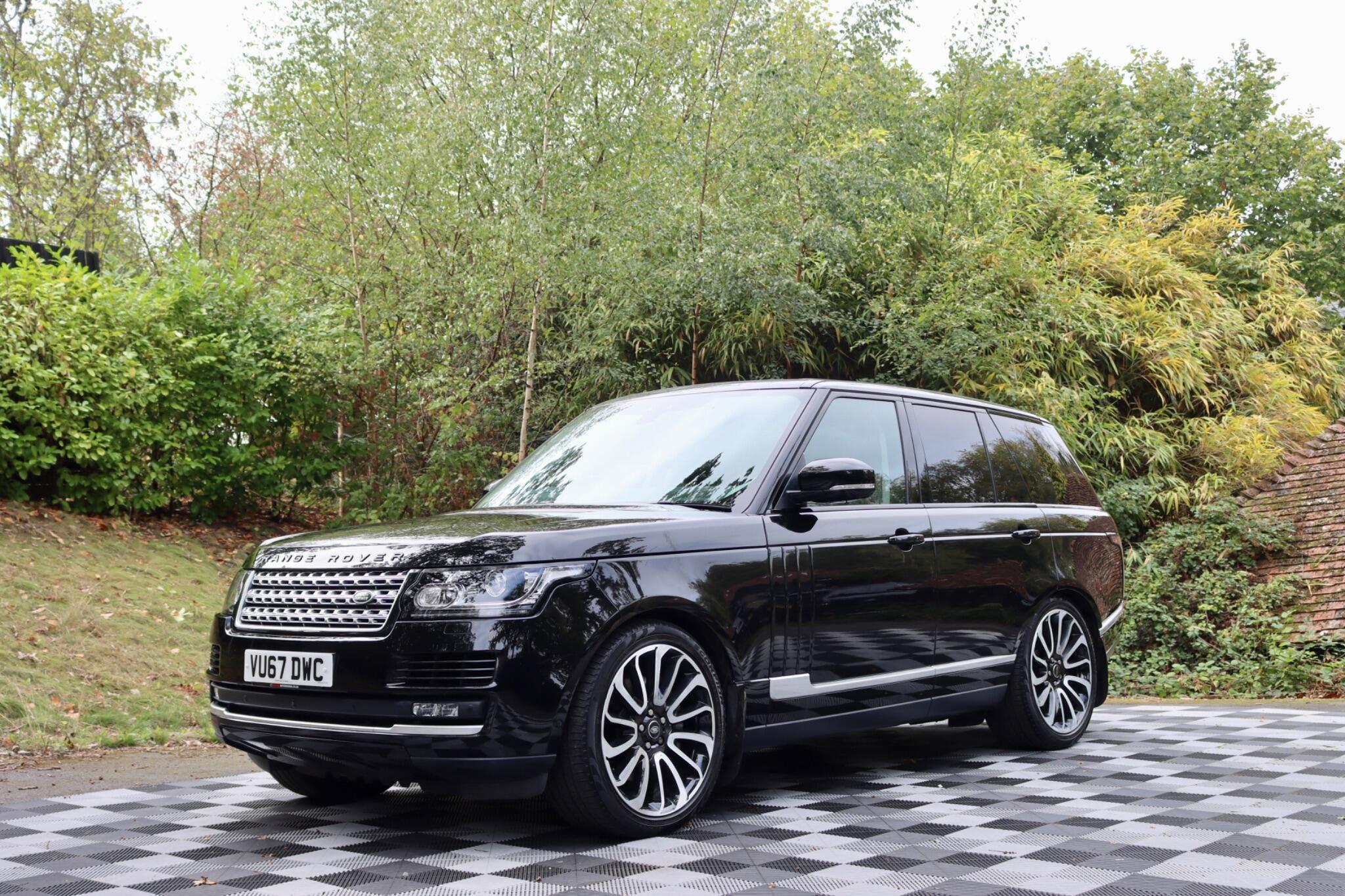 Land Rover Range Rover view 13