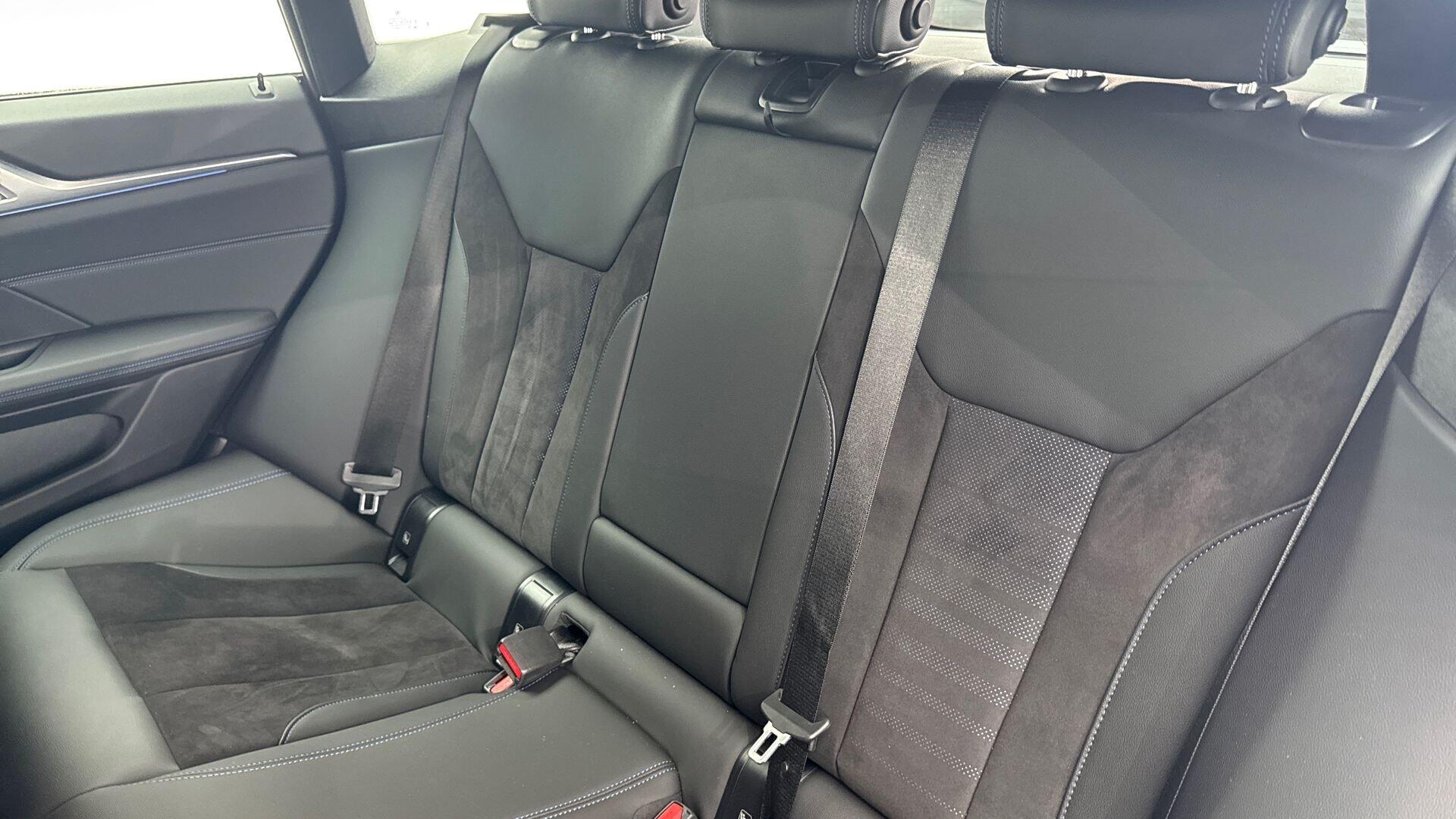 BMW i4 view 12