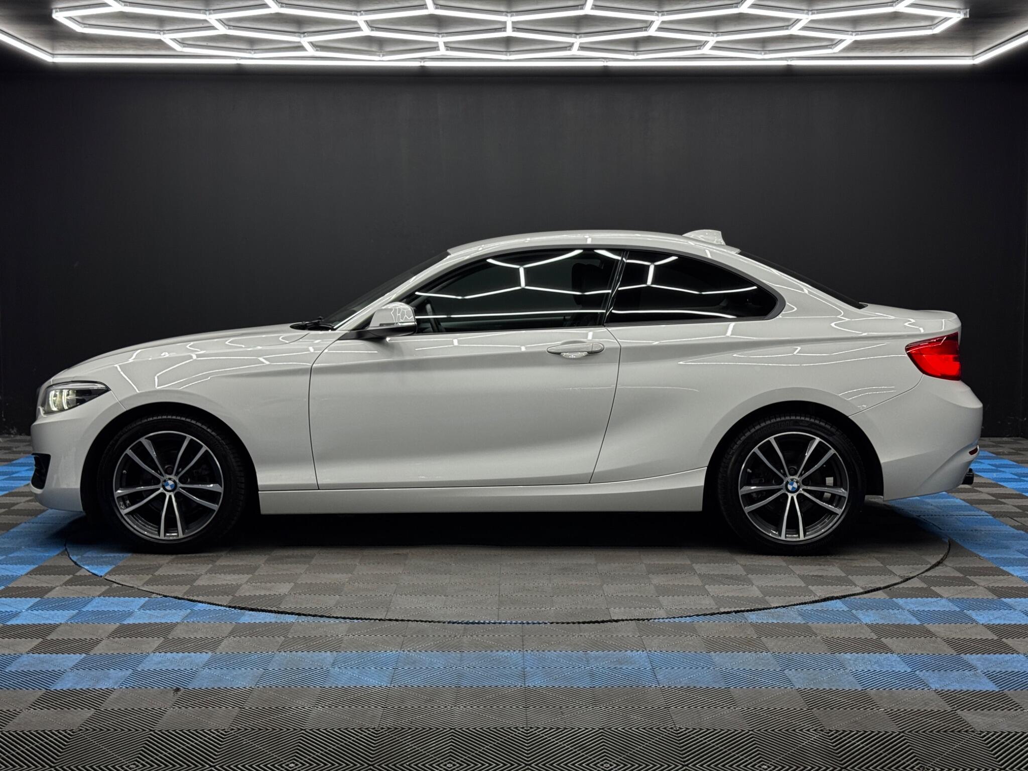 BMW 2 Series view 8