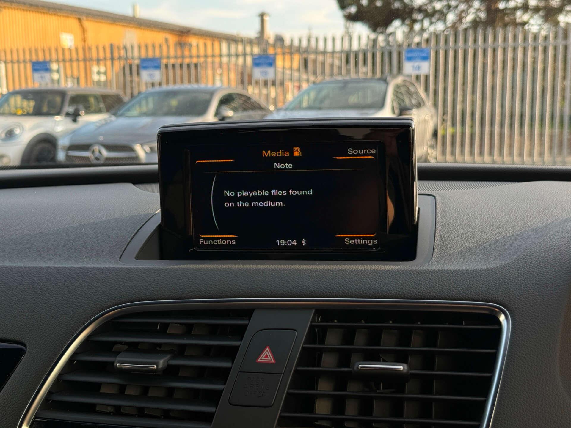 Audi Q3 view 69