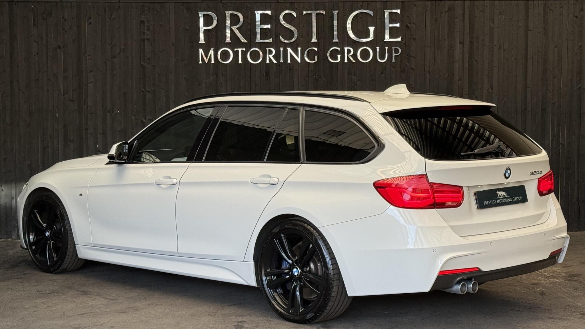 BMW 3 Series view 17