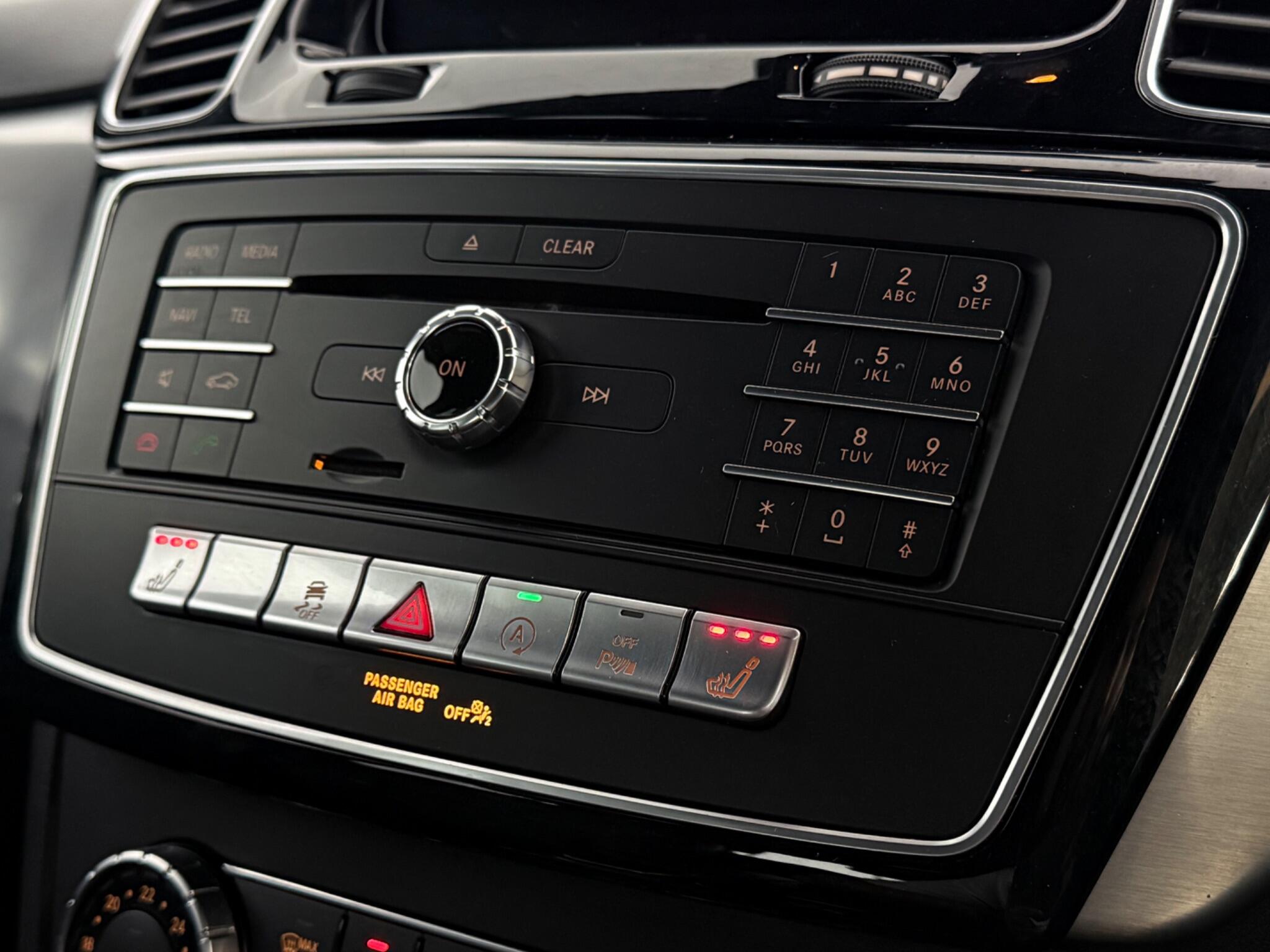 Mercedes-Benz GLE view 26