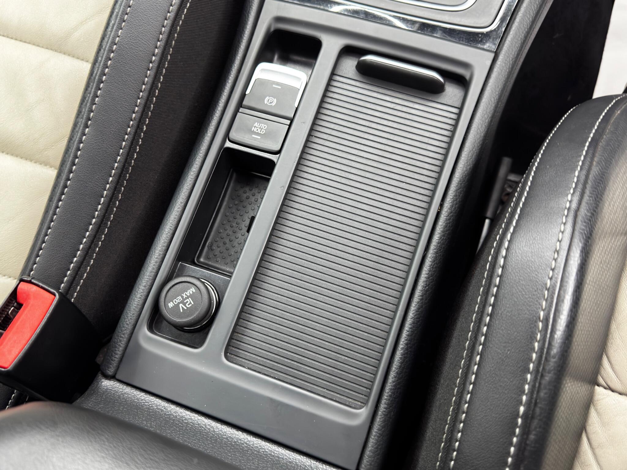 Volkswagen Golf view 23