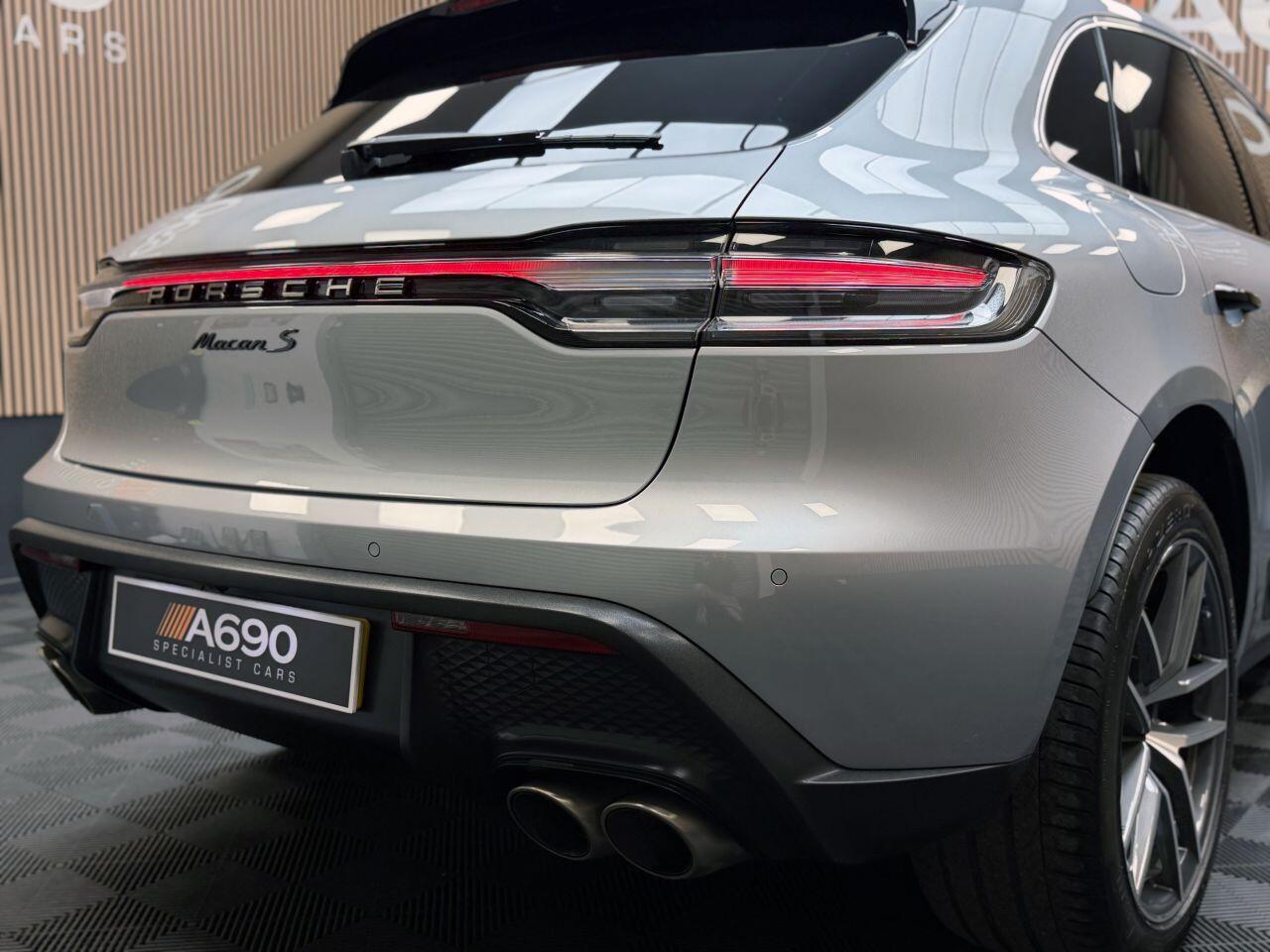 Porsche Macan view 17