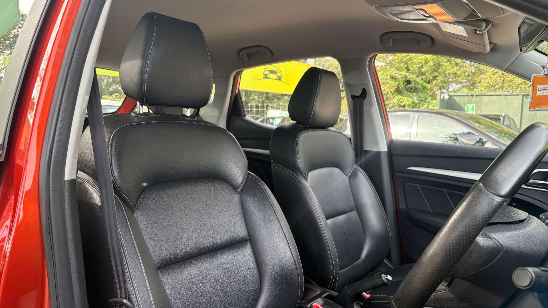 MG ZS view 8