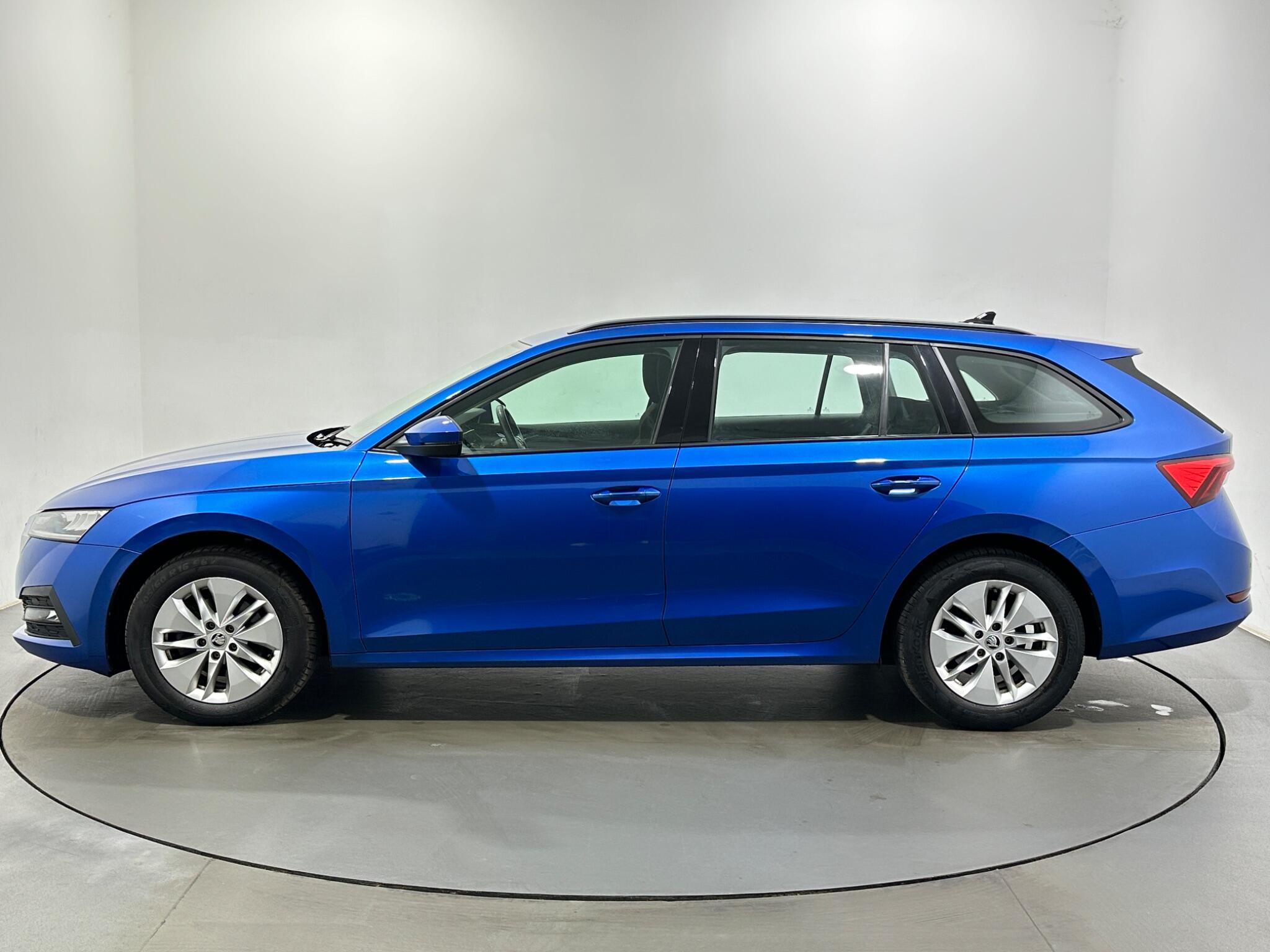 Skoda Octavia view 5