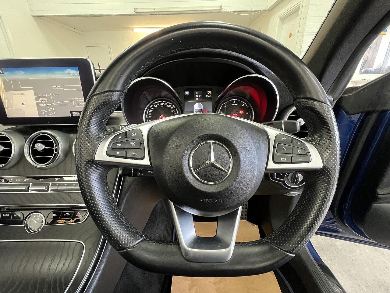 Mercedes-Benz C-Class view 10