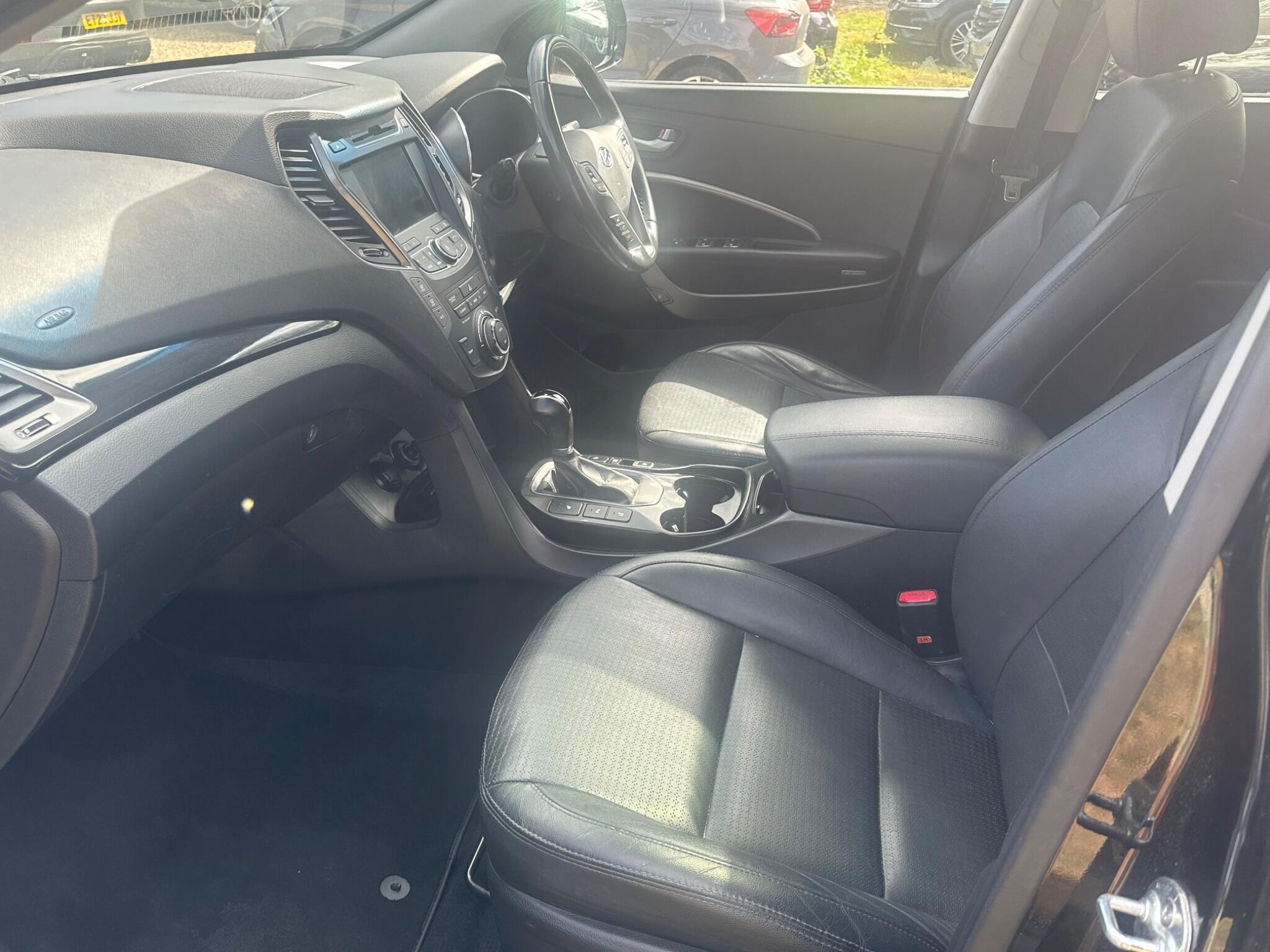 Hyundai Santa Fe view 10