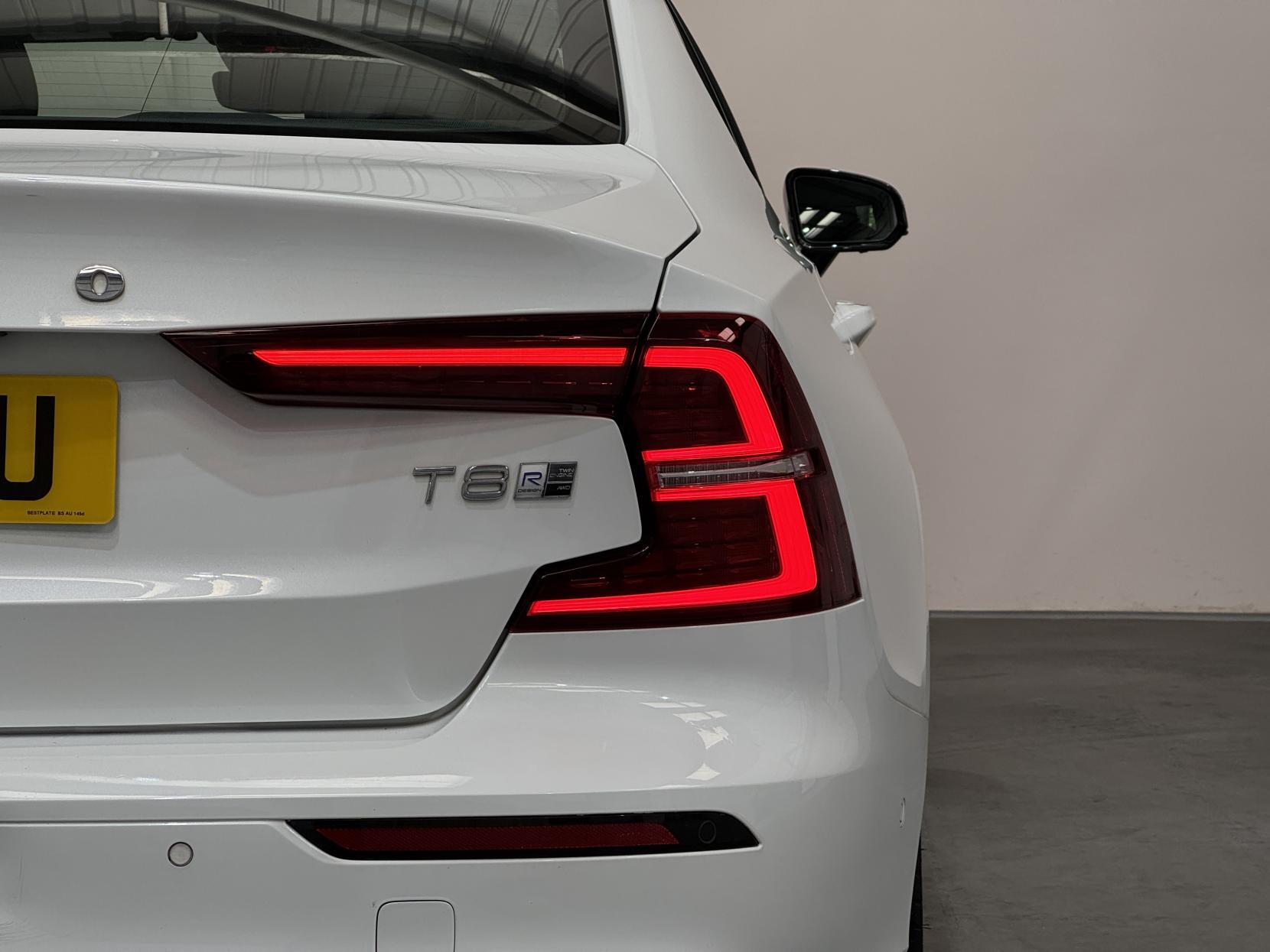 Volvo S60 view 15